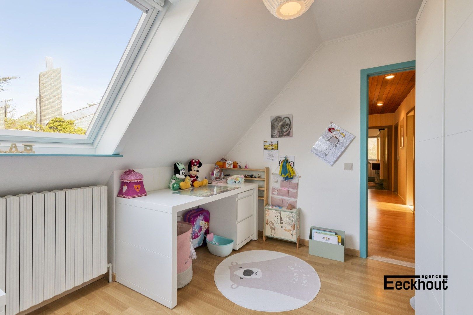 Alleenstaande woning met tuin en garage in rustige straat! foto 16