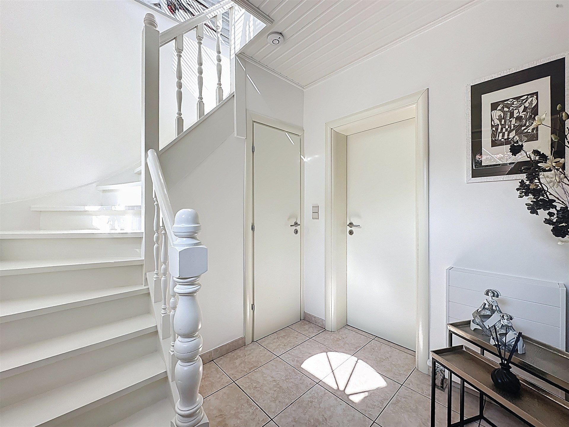 Rustig gelegen, instapklare, half open bebouwing met 5 slaapkamers, garage op perceel van 465m²! foto 14