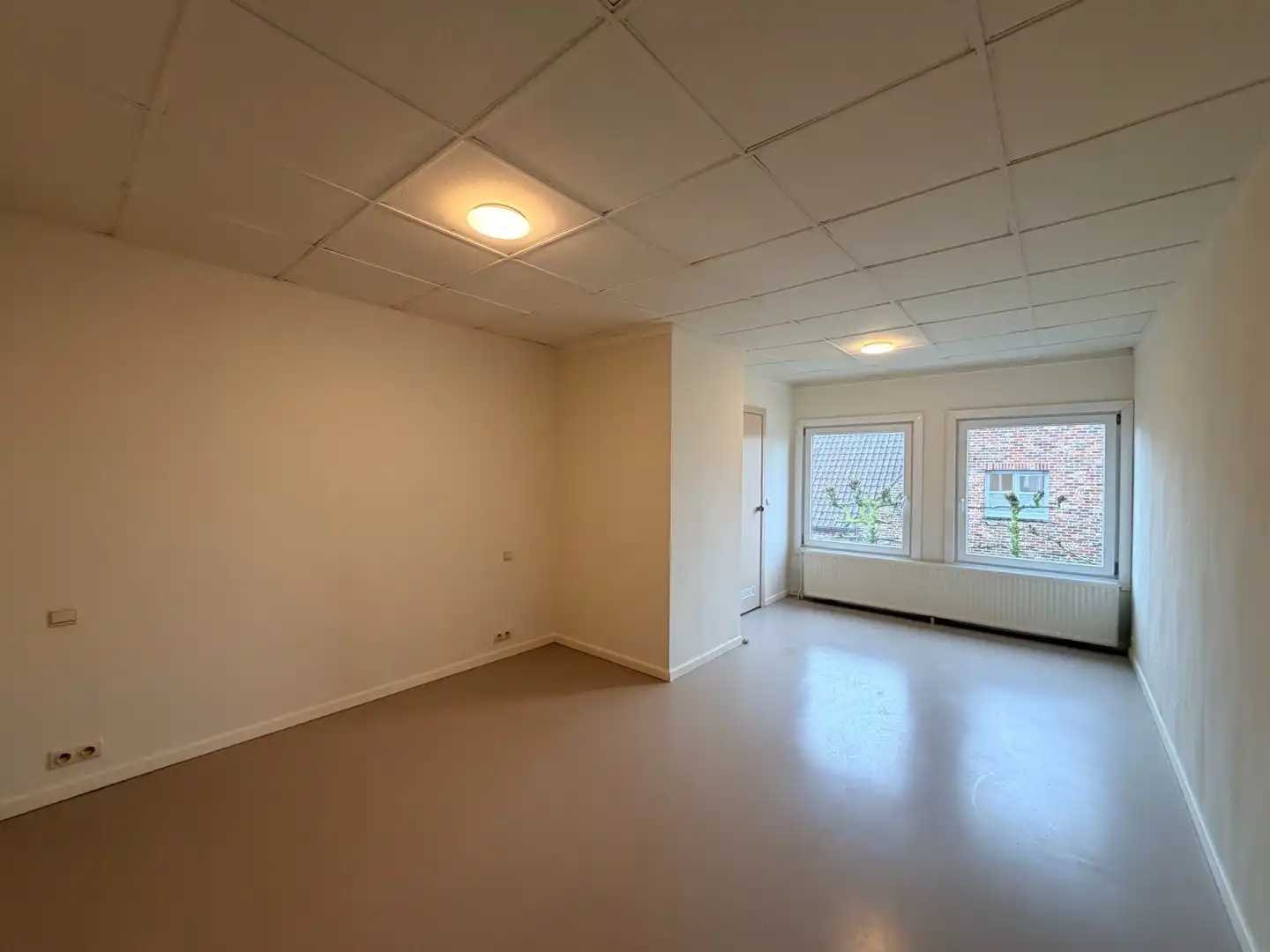 Recent opgefrist appartement met 2 slaapkamers te Gits! foto 7