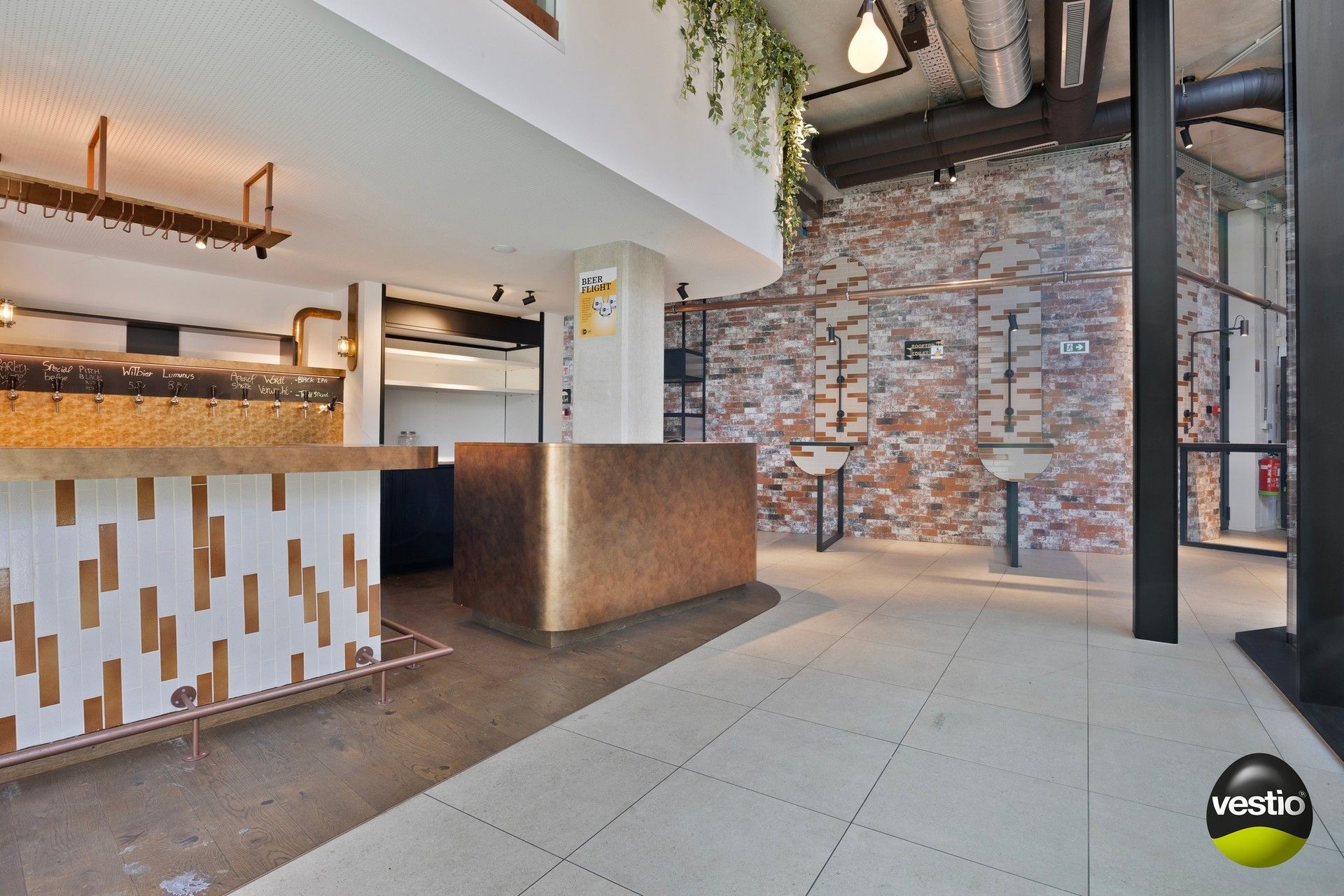 Polyvalent handelspand van ca. 245 m² op strategische locatie in centrum Hasselt. foto 7