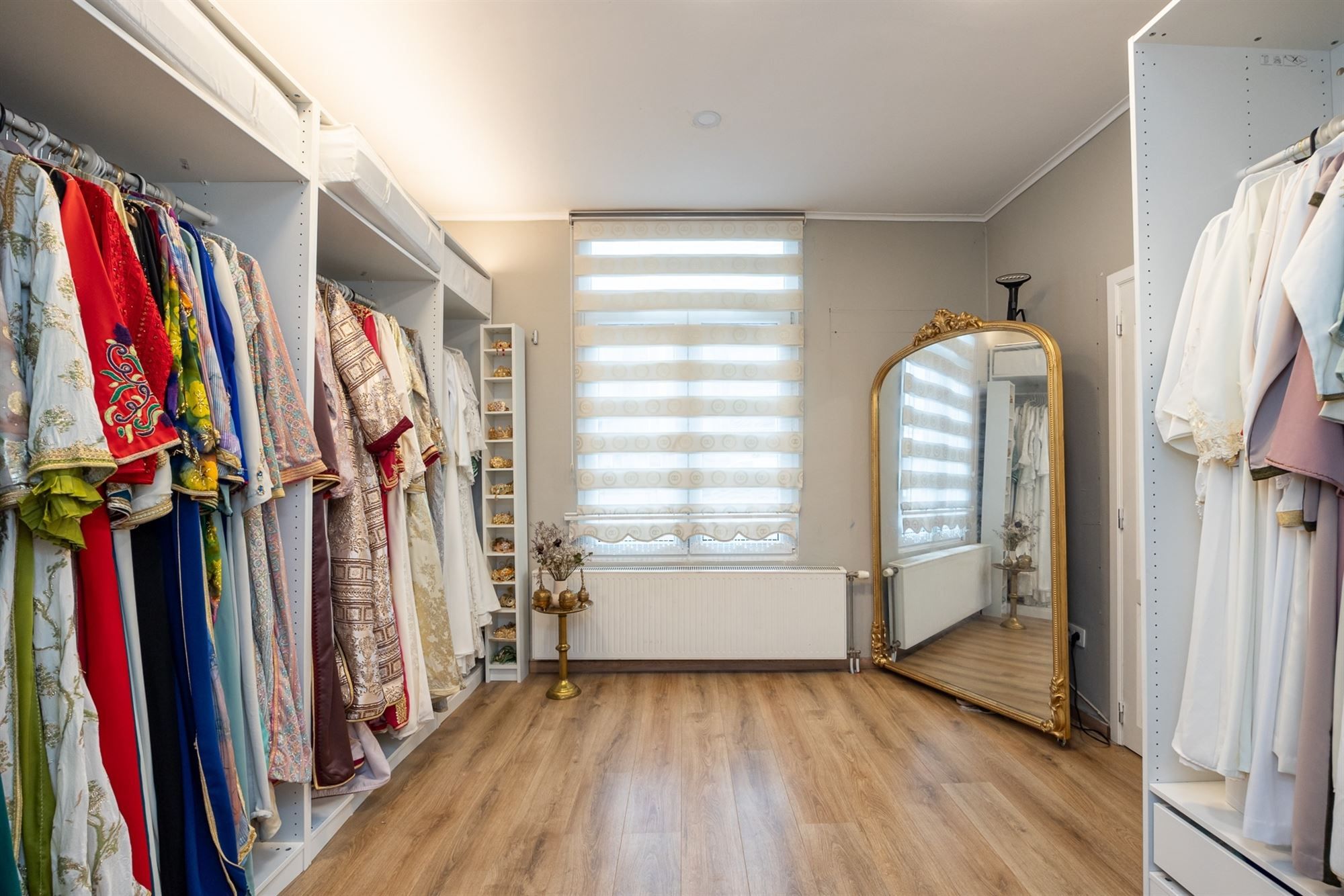 Op te frissen woning met 4 slpk en Z-tuin foto 7