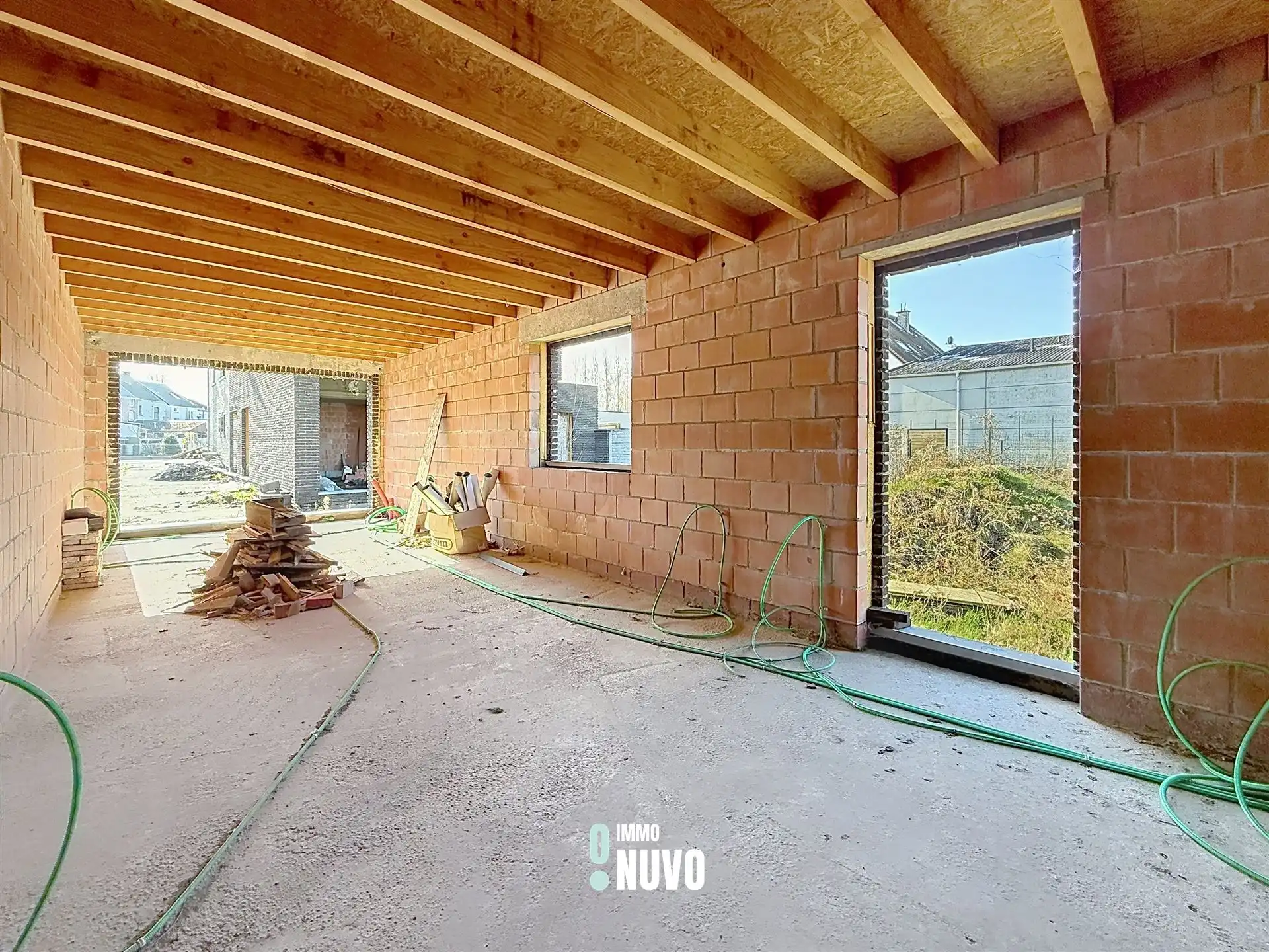 Ruime woning met 4 slpks, kantoor en grote tuin foto 23