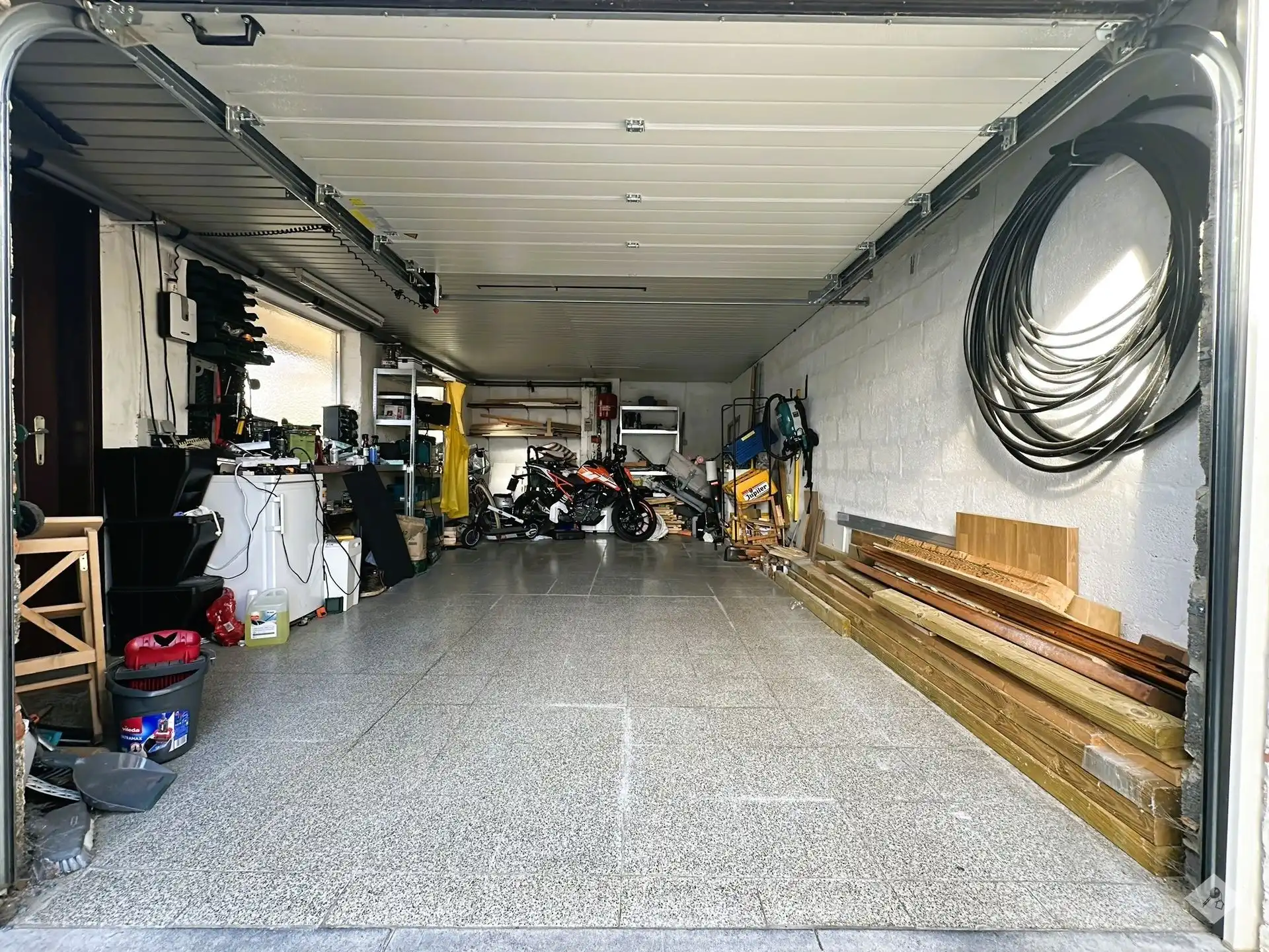 Rustig gelegen halfopen woning met 3 slaapkamers, garage en ruime oprit in het centrum van Buggenhout foto 18