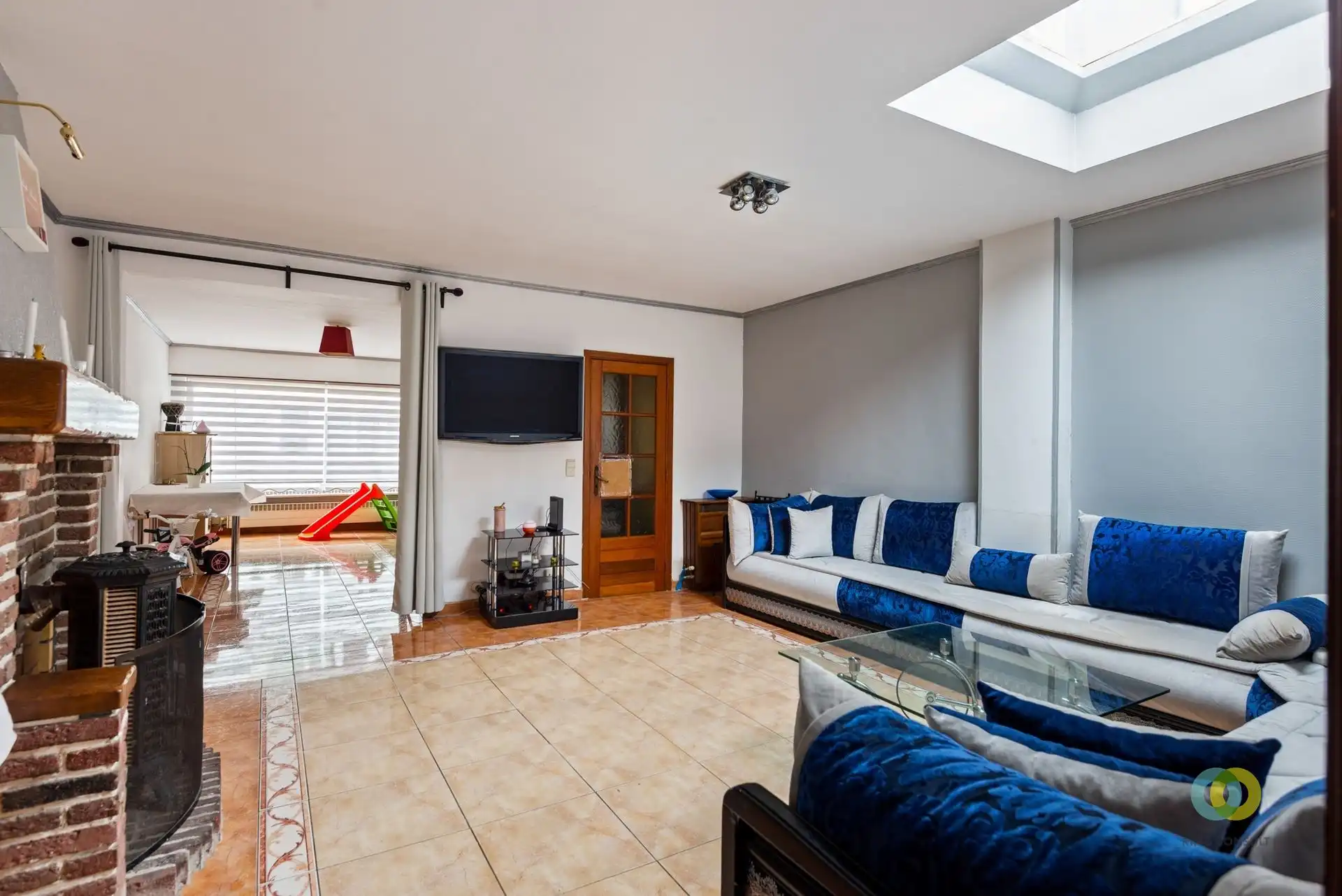 Handelshuis met woonst foto 2