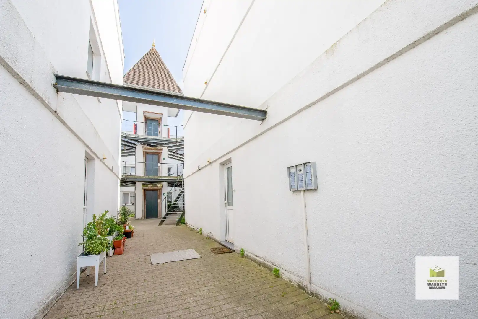 Opbrengsteigendom te koop te Torhout: netto rendement 4,9%! foto 14