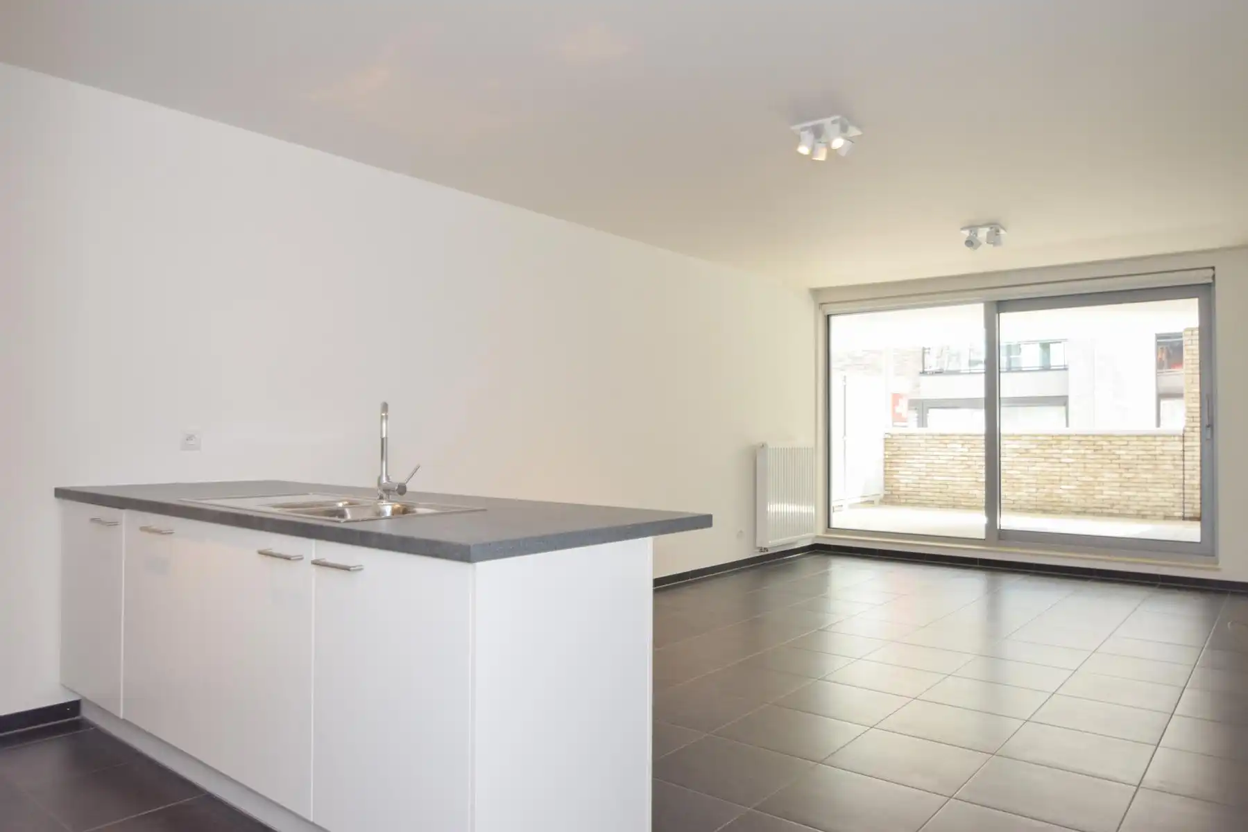 Modern instapklaar appartement te Bilzen  foto 4