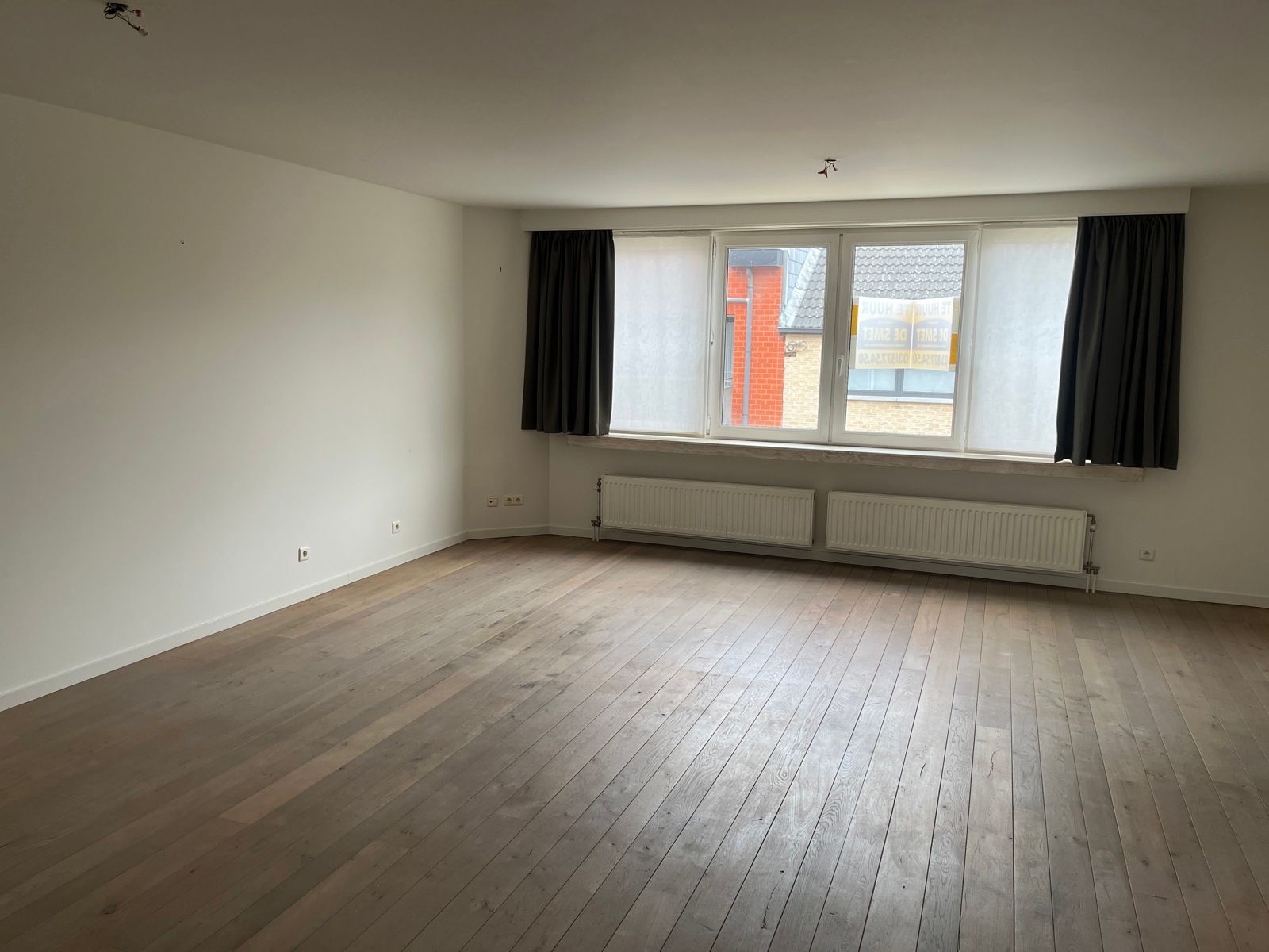 Appartement met lift, terras, garagebox en autostaanplaats foto {{pictureIndex}}