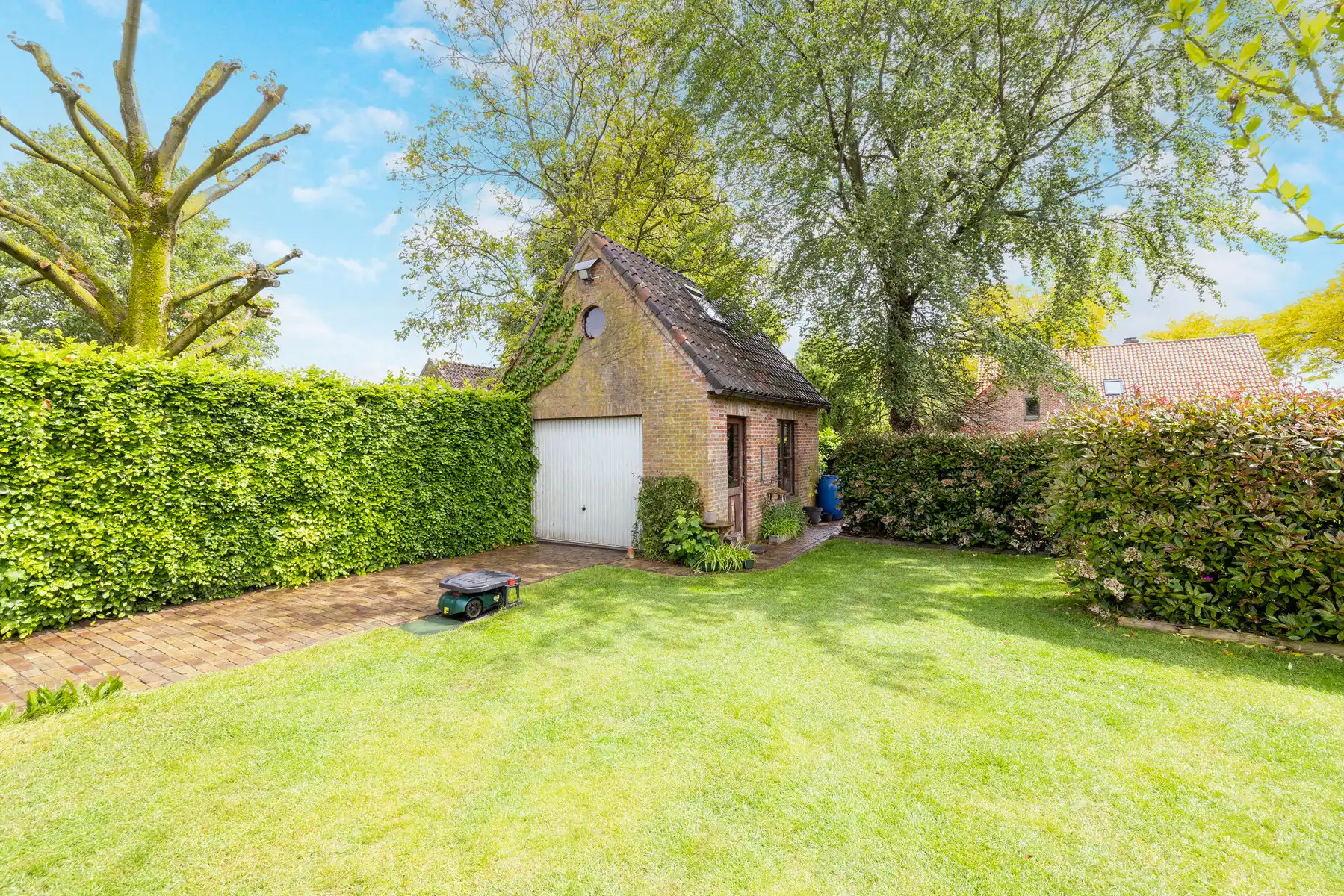 Ruime woning met 5 slpks, gezellig tuin en grote kelder foto 22