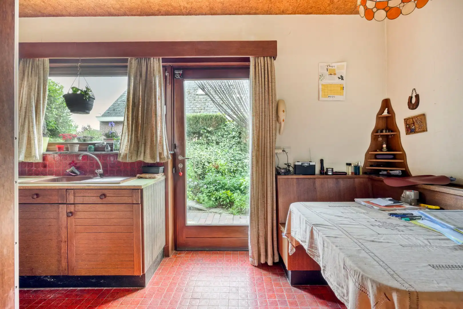 Te koop in Merchtem – Halfopen bebouwing met zonnige tuin op 4a 84ca foto 12