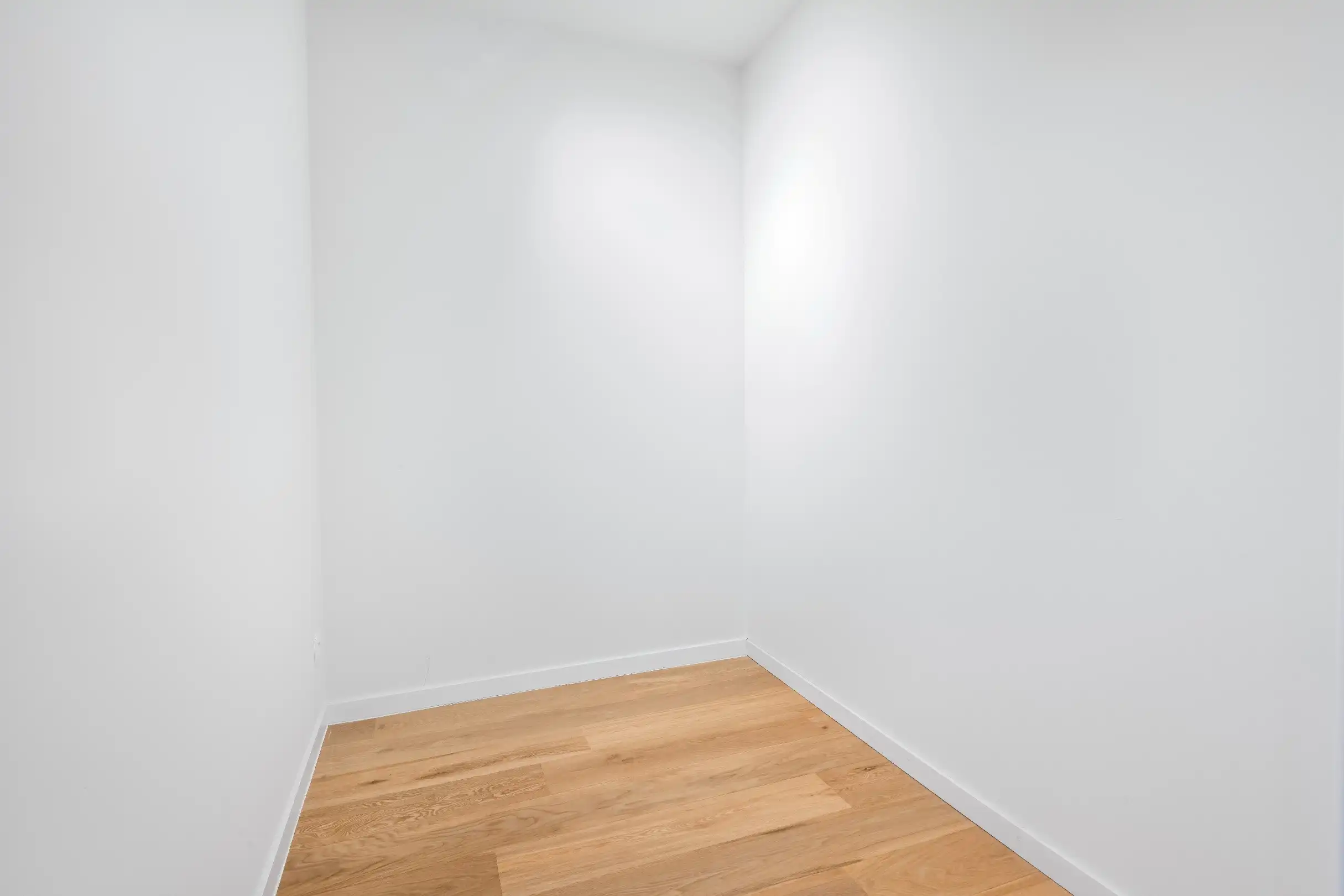 Luxueus afgewerkt nieuwbouwappartement vlakbij de Zeedijk en het Rubensplein. foto 17