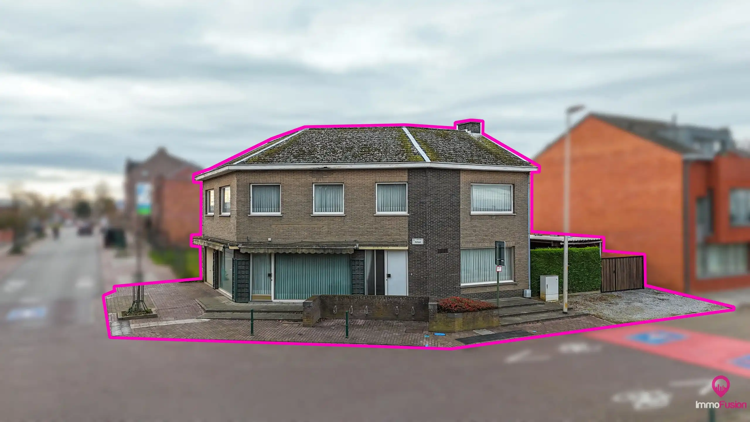 Hoofdfoto van de publicatie: Woon- en handelswoning met 5 slaapkamers in Heusden-Zolder