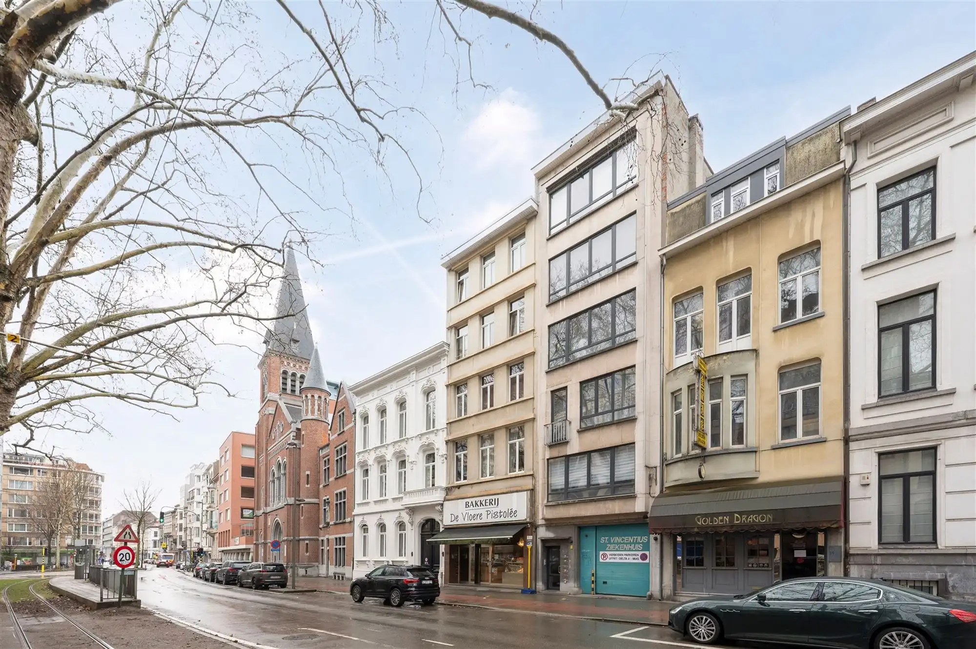 Gemeubeld appartement met 2 slk + terras foto 12