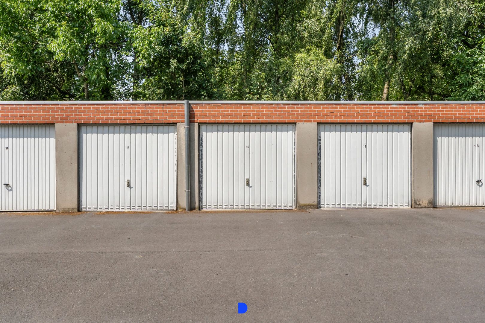 Interessant appartement met 2 slaapkamers en garage! foto 23