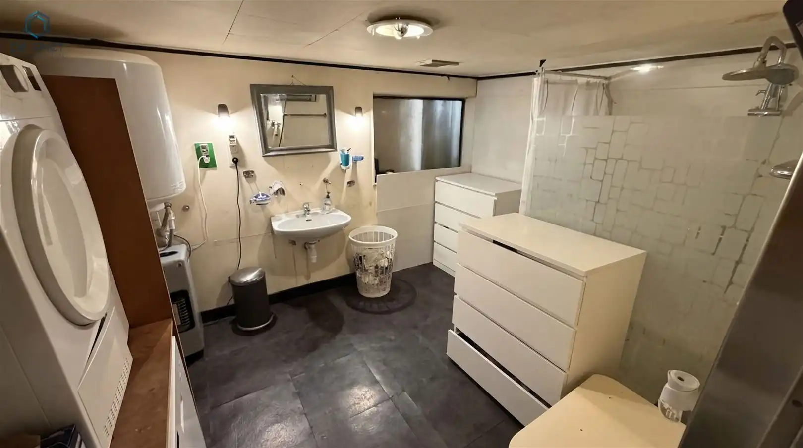 TE RENOVEREN WONING TE SCHENDELBEKE foto 9