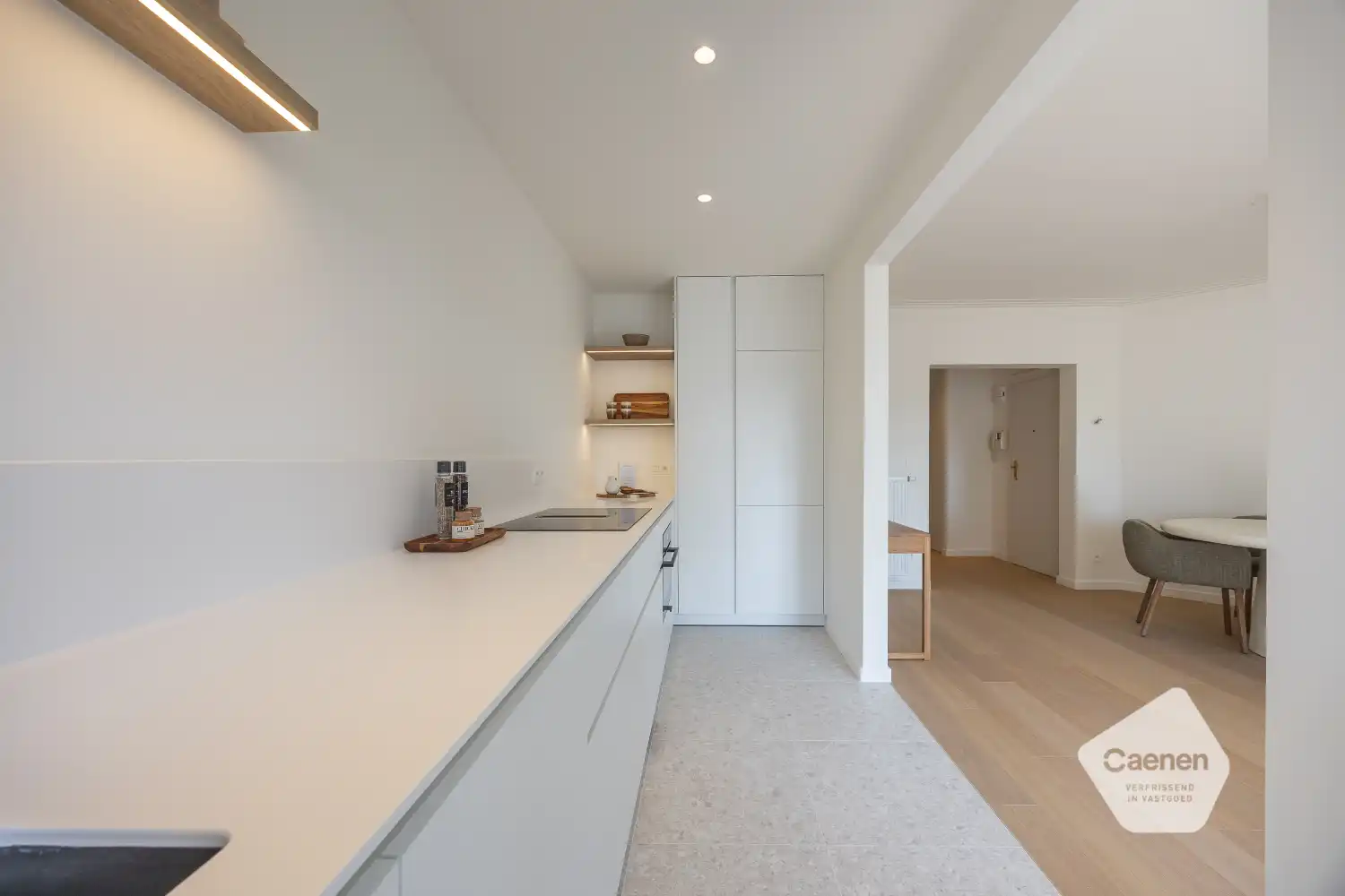 Gerenoveerd drie slaapkamer appartement foto 8