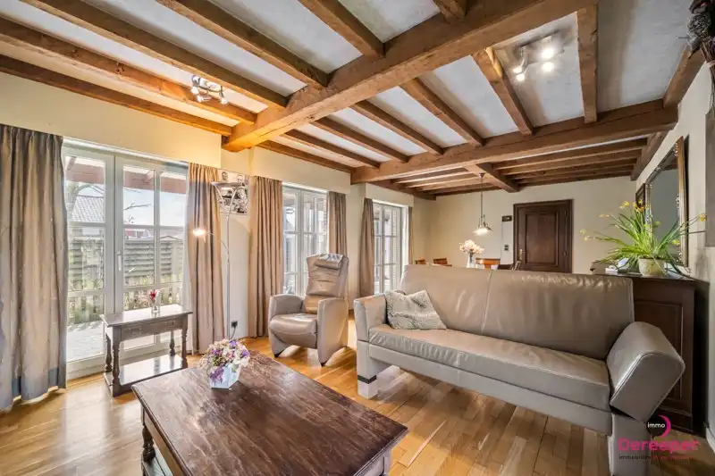 Charmante bungalow, gelegen op een ruim perceel van 626 m² foto 6