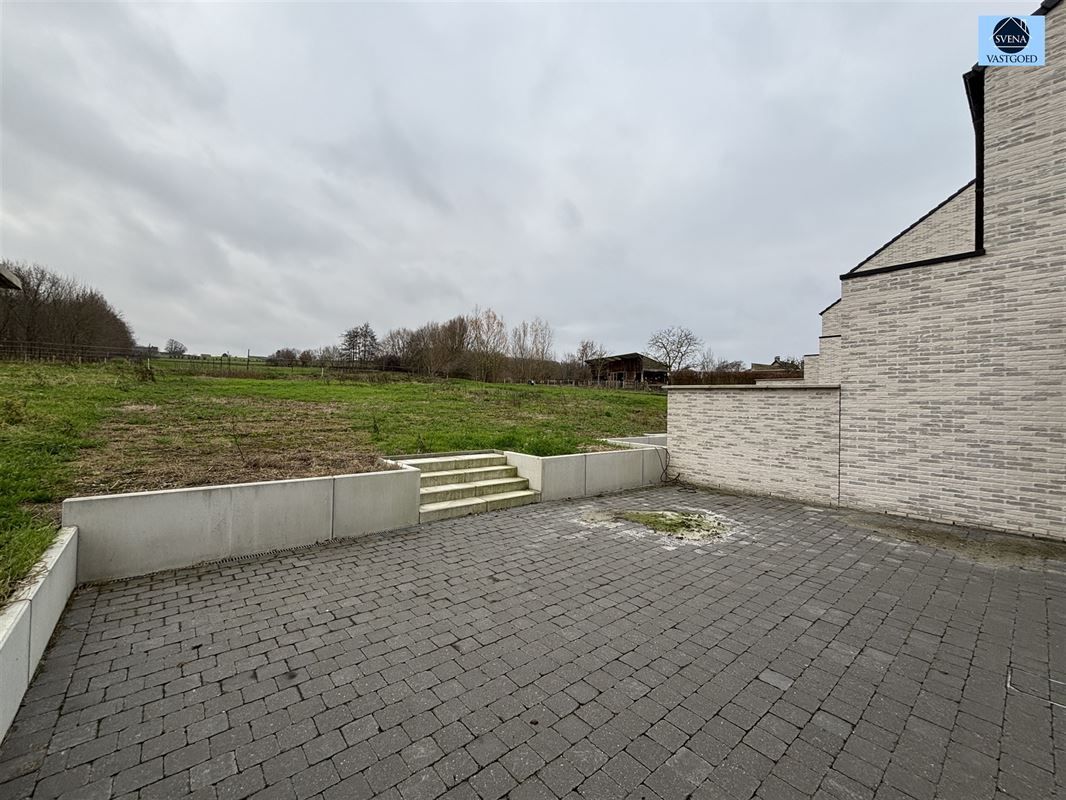 NIEUWBOUWWONING MET 4 SLAAPKAMERS EN GARAGE. foto 14