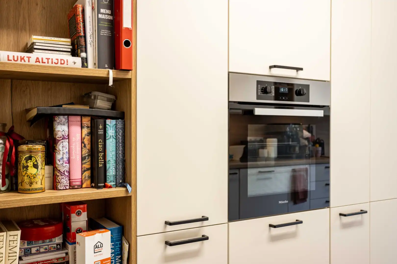 Super toffe instapklare woning met prachtige zonnige verzichten foto 12