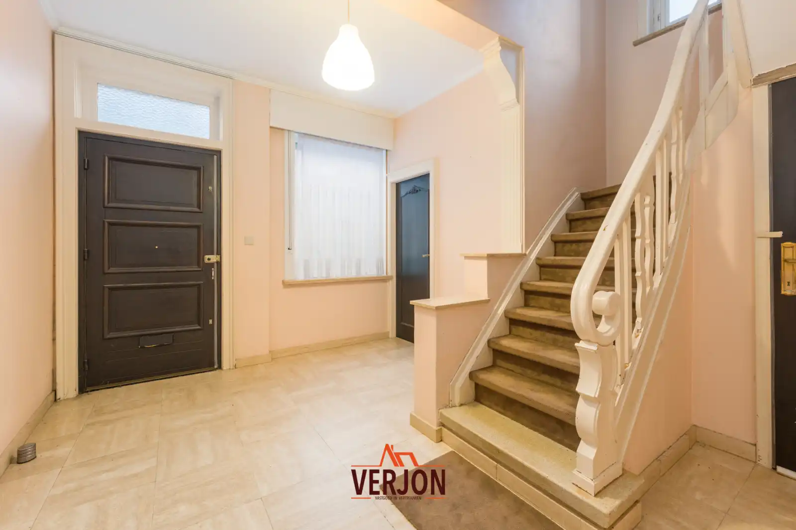 Ruime gezinswoning met mogelijkheid tot 5 slaapkamers! foto 8