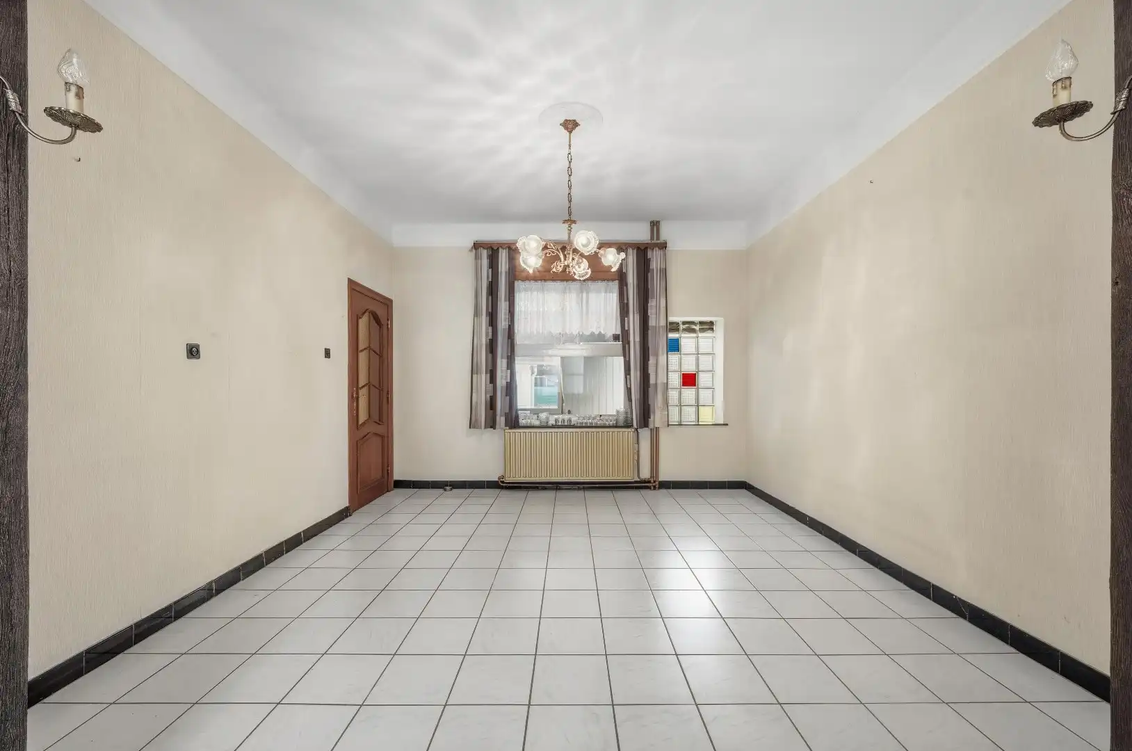 Ruime gezinswoning met 4 slpks met ruime tuin op rustige ligging foto 7