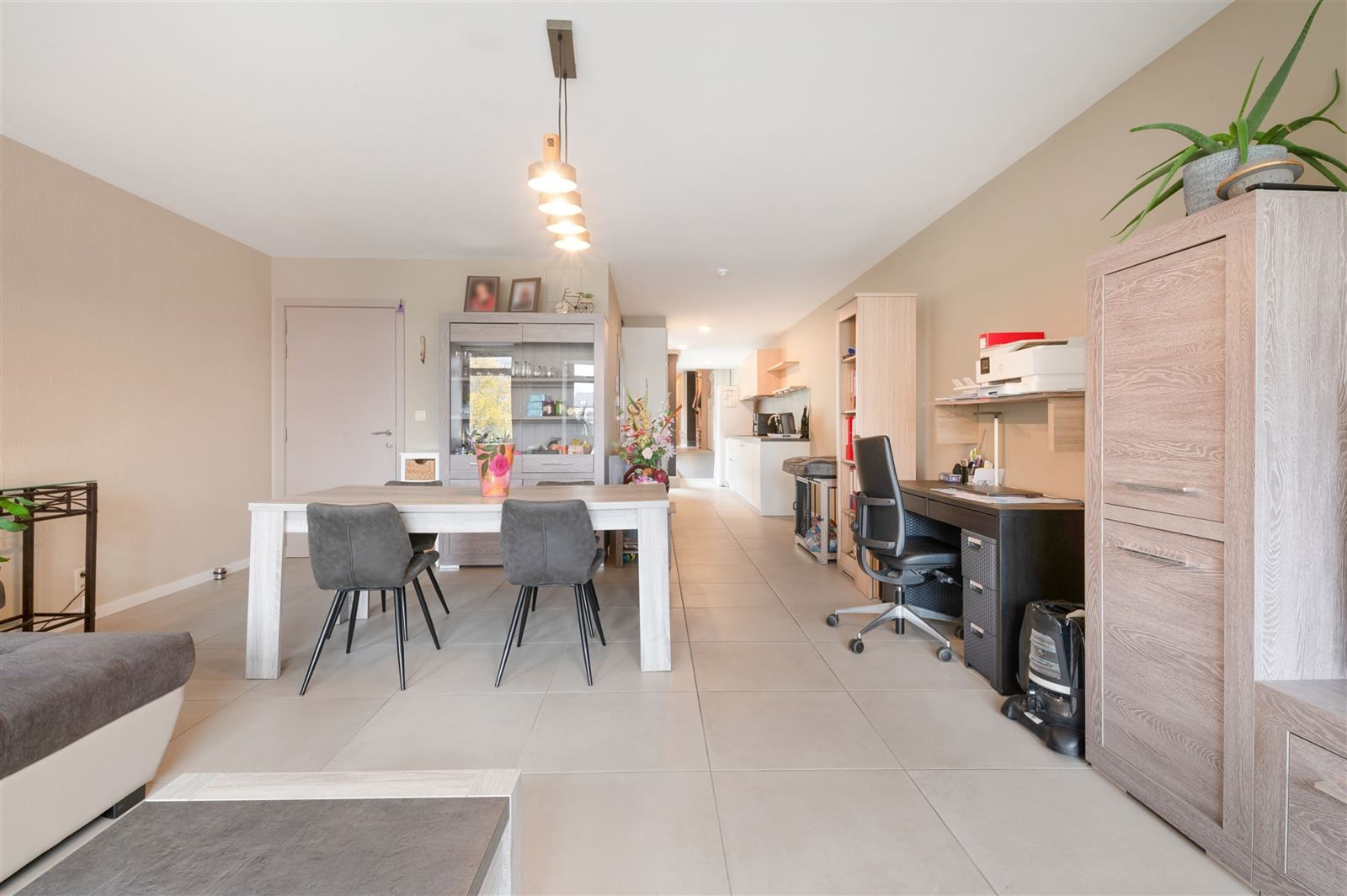 Volledig gerenoveerd appartement in hartje Geraardsbergen! foto 5