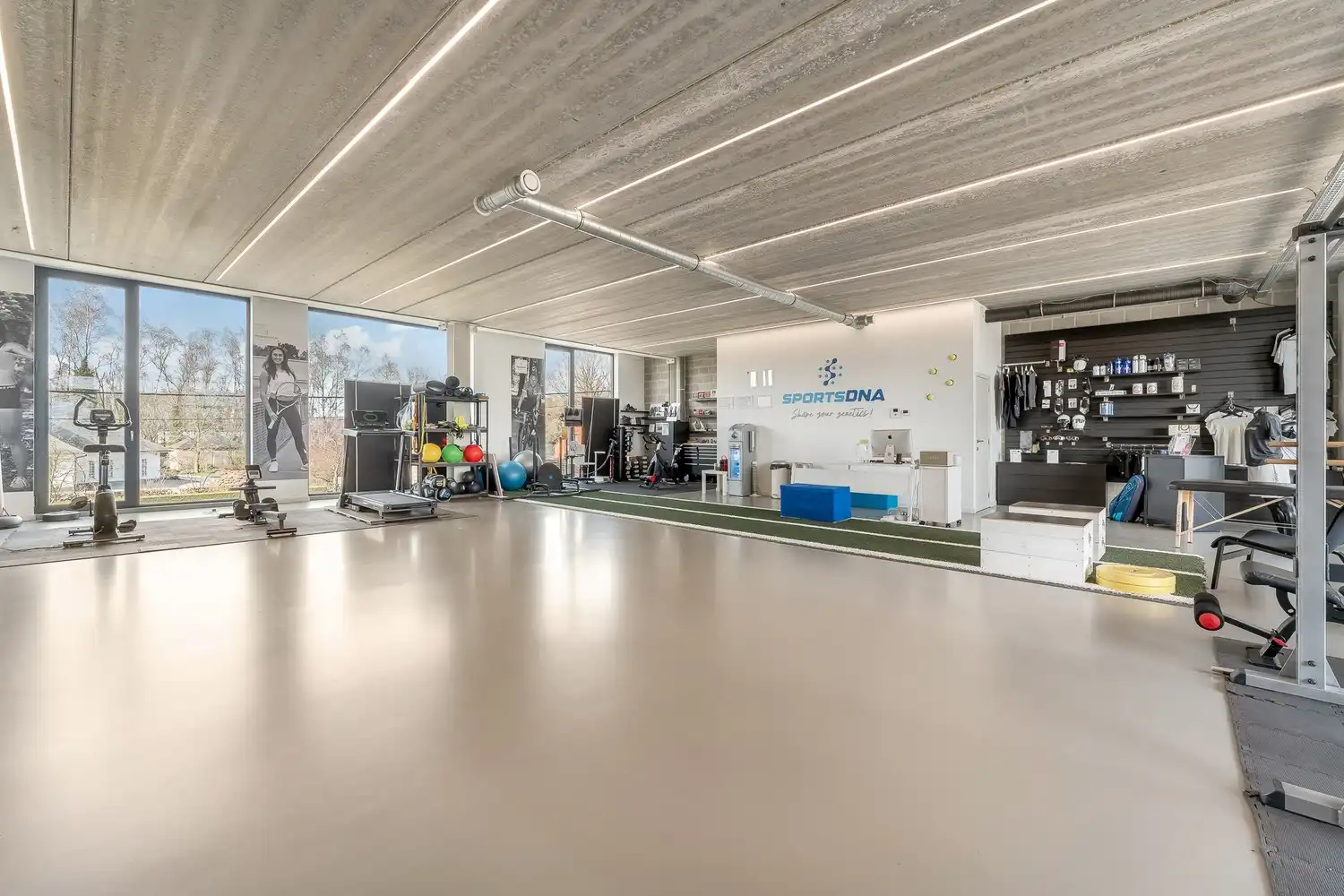 Kantoorruimte van 159 m² met ruim terras te Putte foto 2