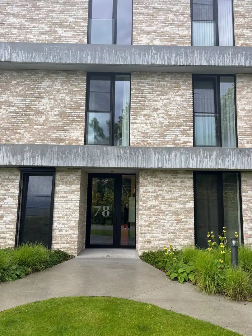 Te huur  – stijlvol en energiezuinig appartement in Beveren-Waas foto 3