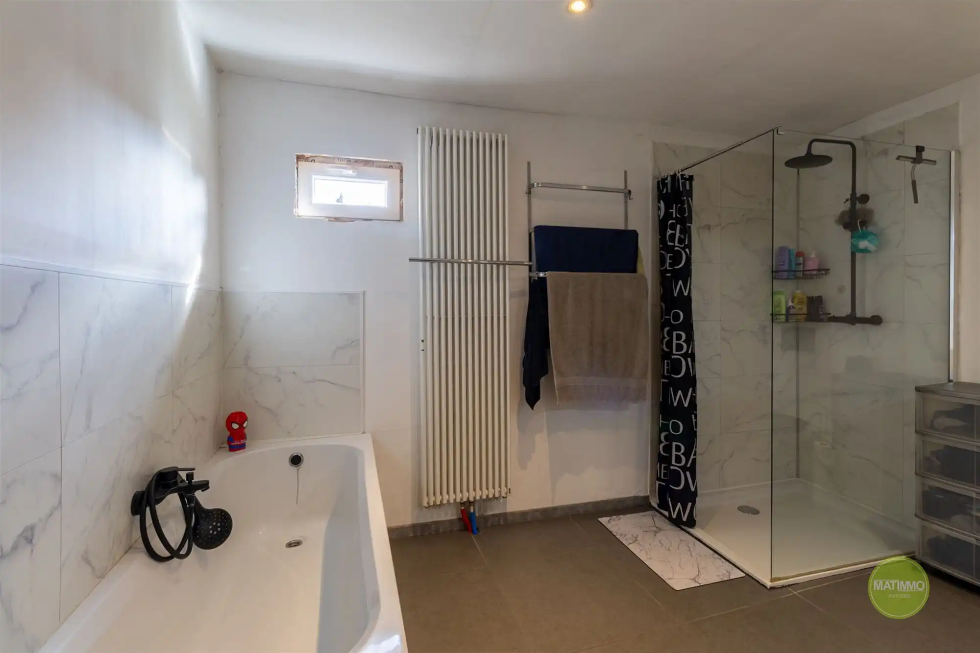 Instapklare starterswoning met 3 slaapkamers en tuin in Mol foto 11