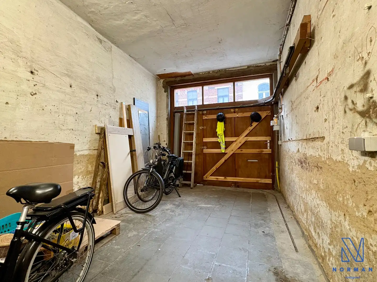 Statige woning te koop in het centrum van Kuurne met 4 slaapkamers en 200m² bewoonbare oppervlakte en volledig vernieuwde elektriciteit!  foto 18