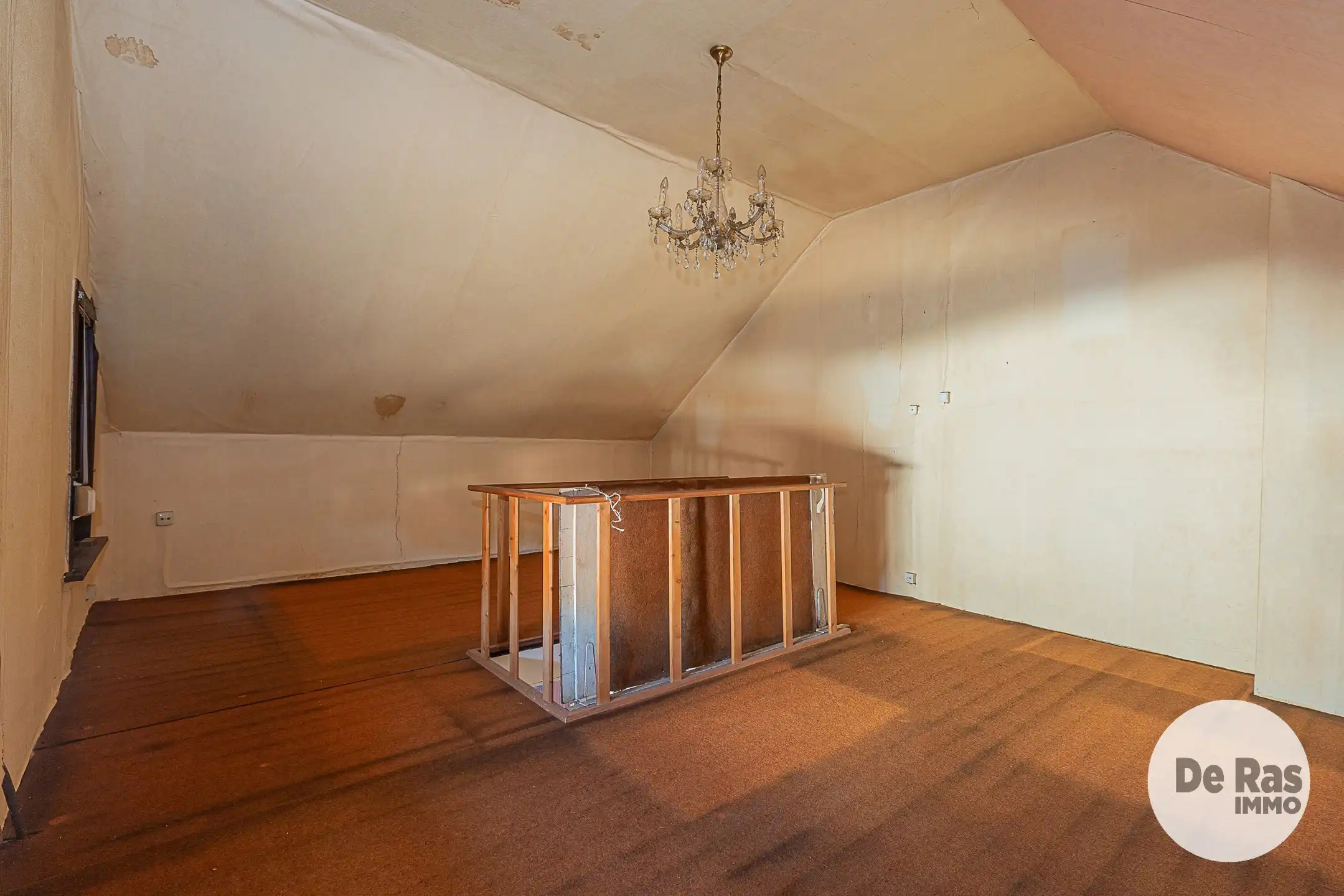BUGGENHOUT– Renovatiewoning met prachtige tuin op ca. 8a50ca foto 14