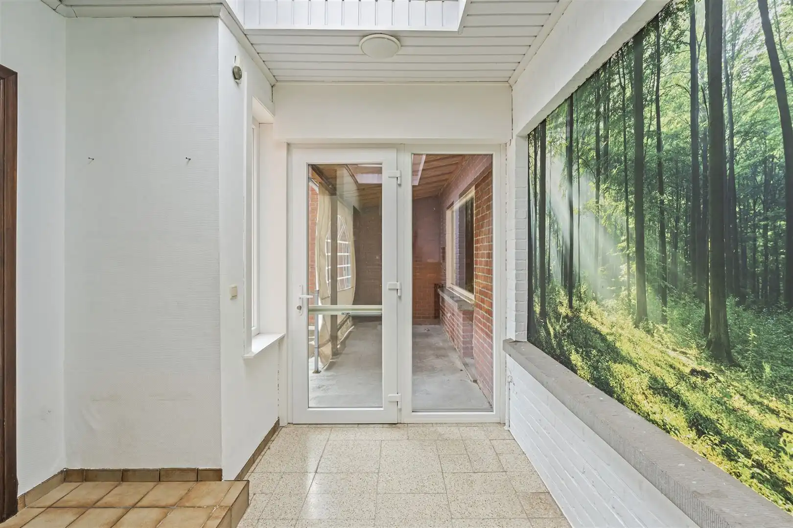 Zeer ruime woning met prachtige tuin foto 11