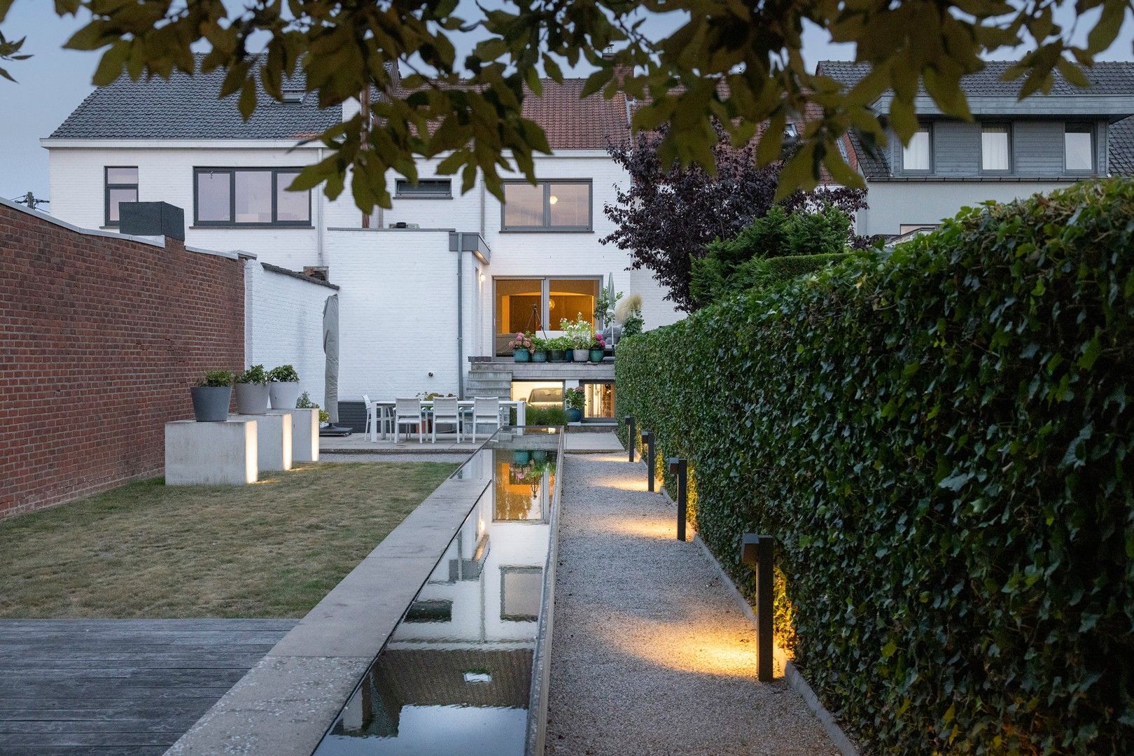 Strak ingerichte & instapklare burgerwoning. foto 18