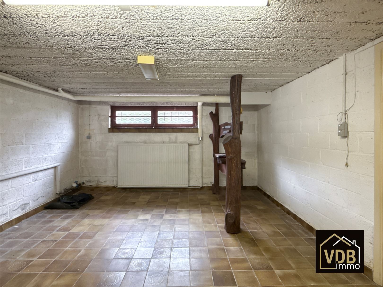 BUNGALOW -  WONING MET 3 SLAAPKAMERS EN 2 GARAGES foto 45