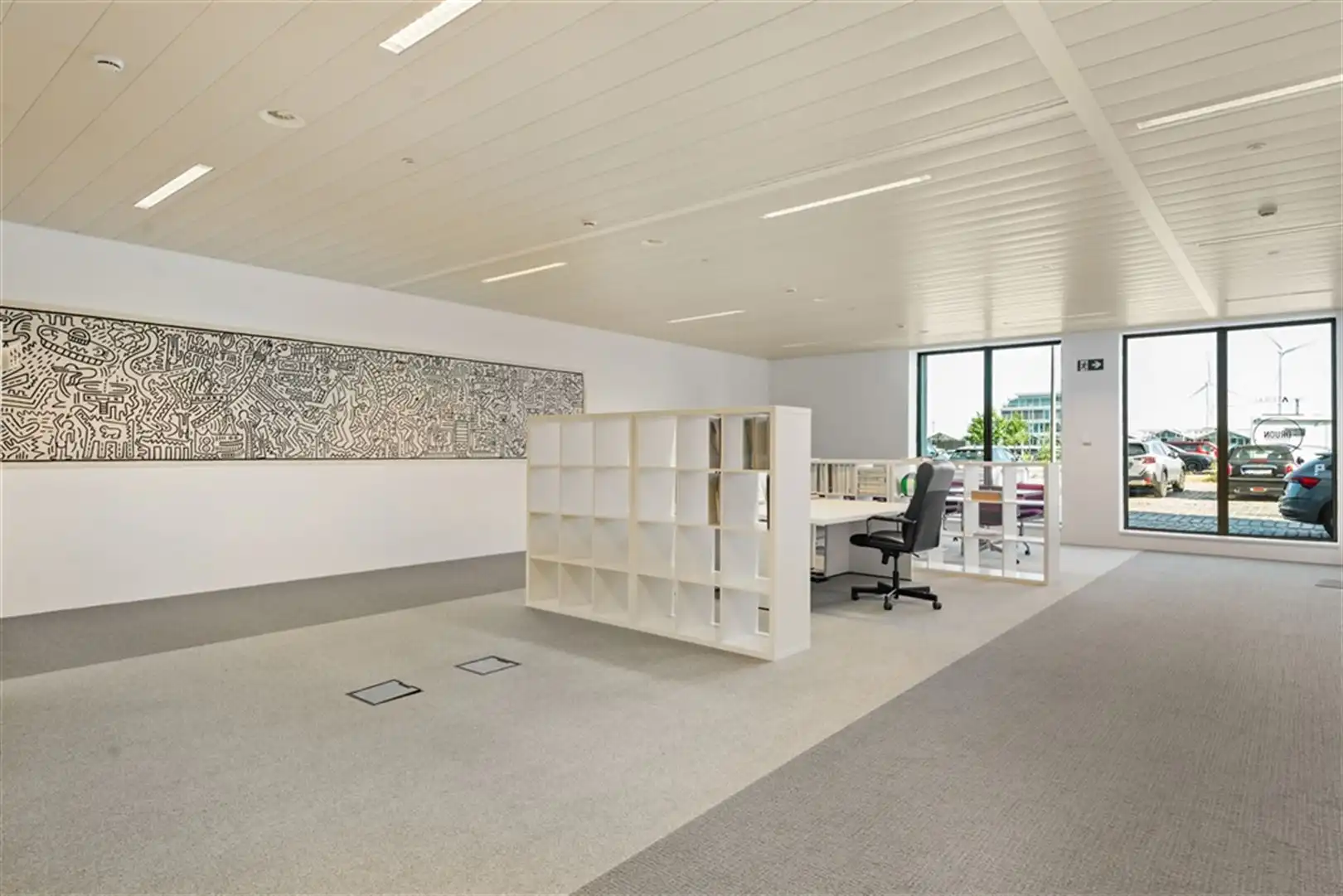 Gelijkvloerse kantoorruimte te koop in de India Natie foto 10