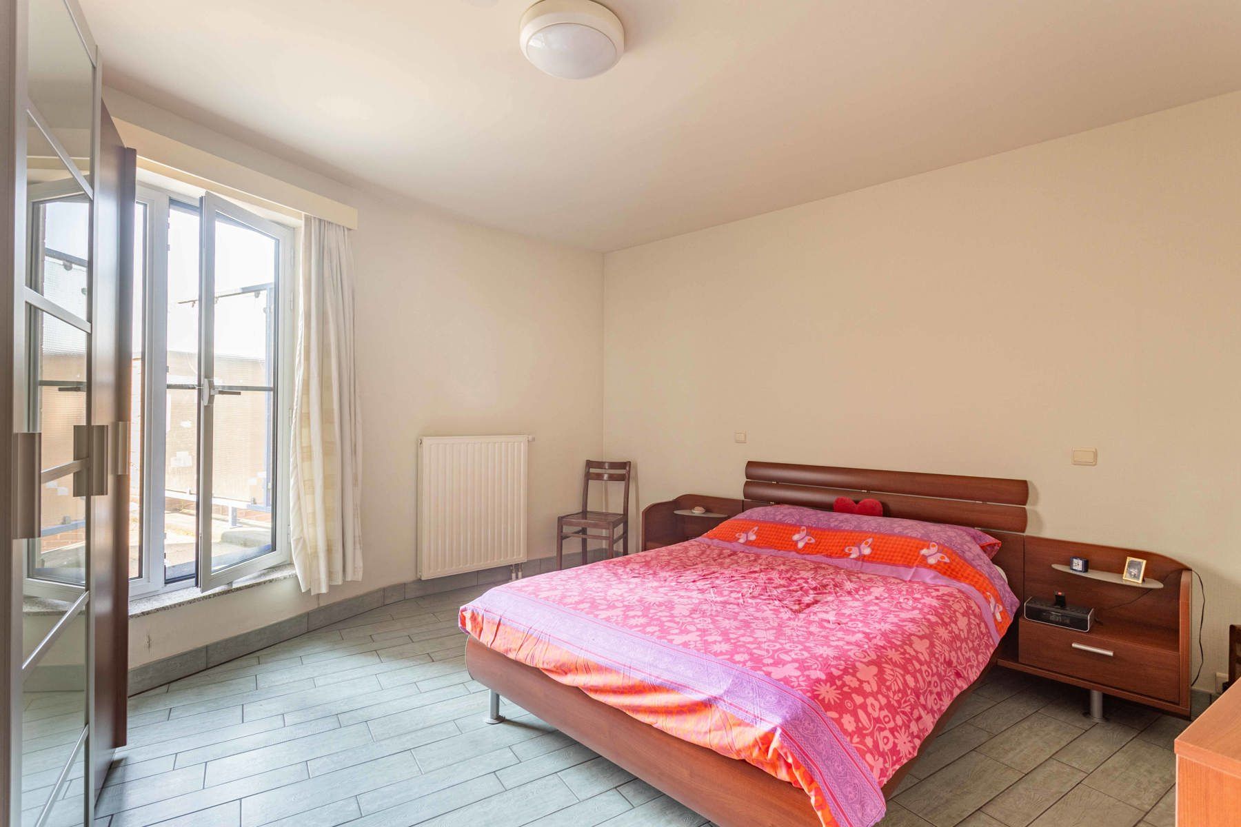 Ruim lichtrijk, 2 slpkamer-appartement met terras  foto 10