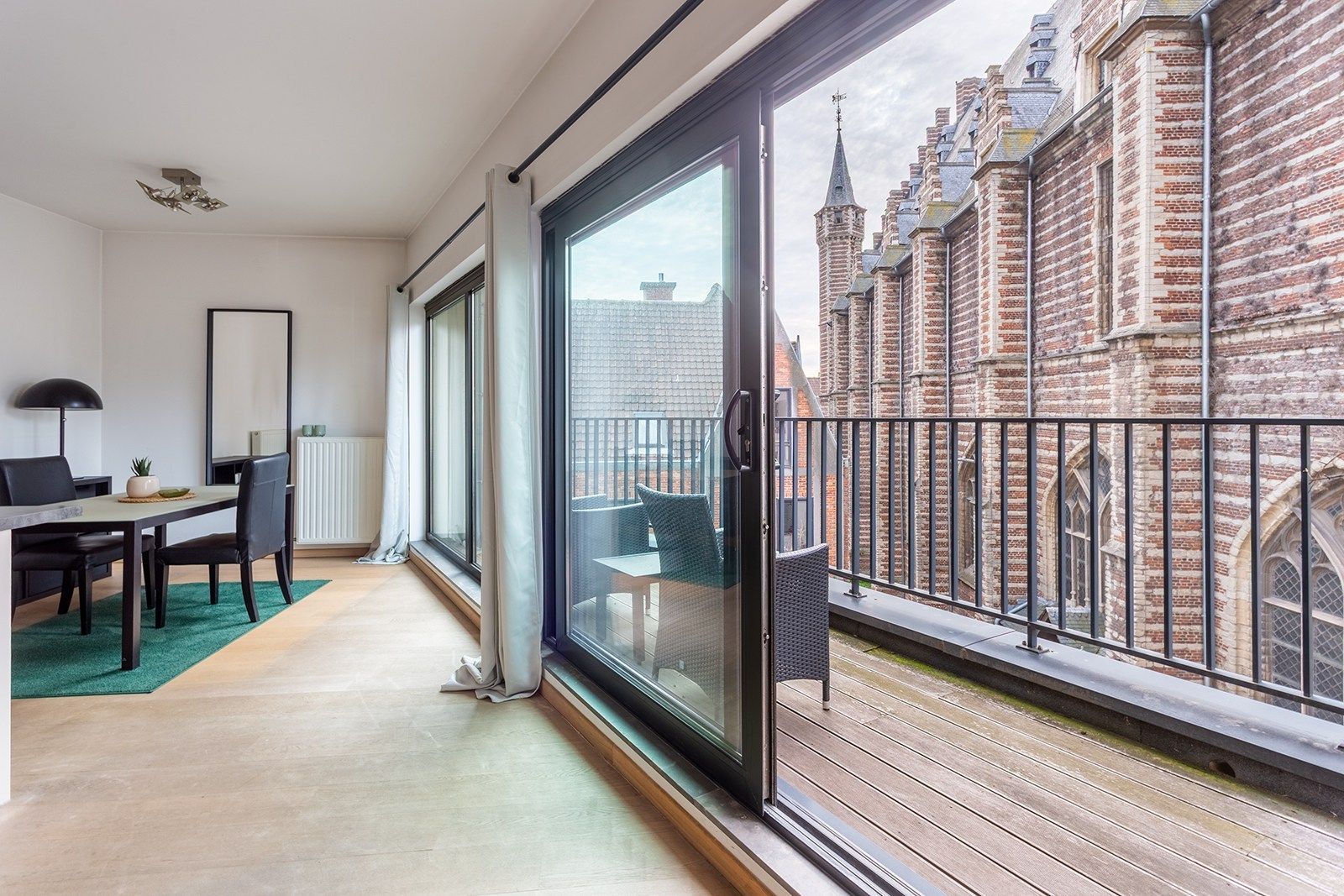 Gemeubeld luxe appartement op top locatie foto 5