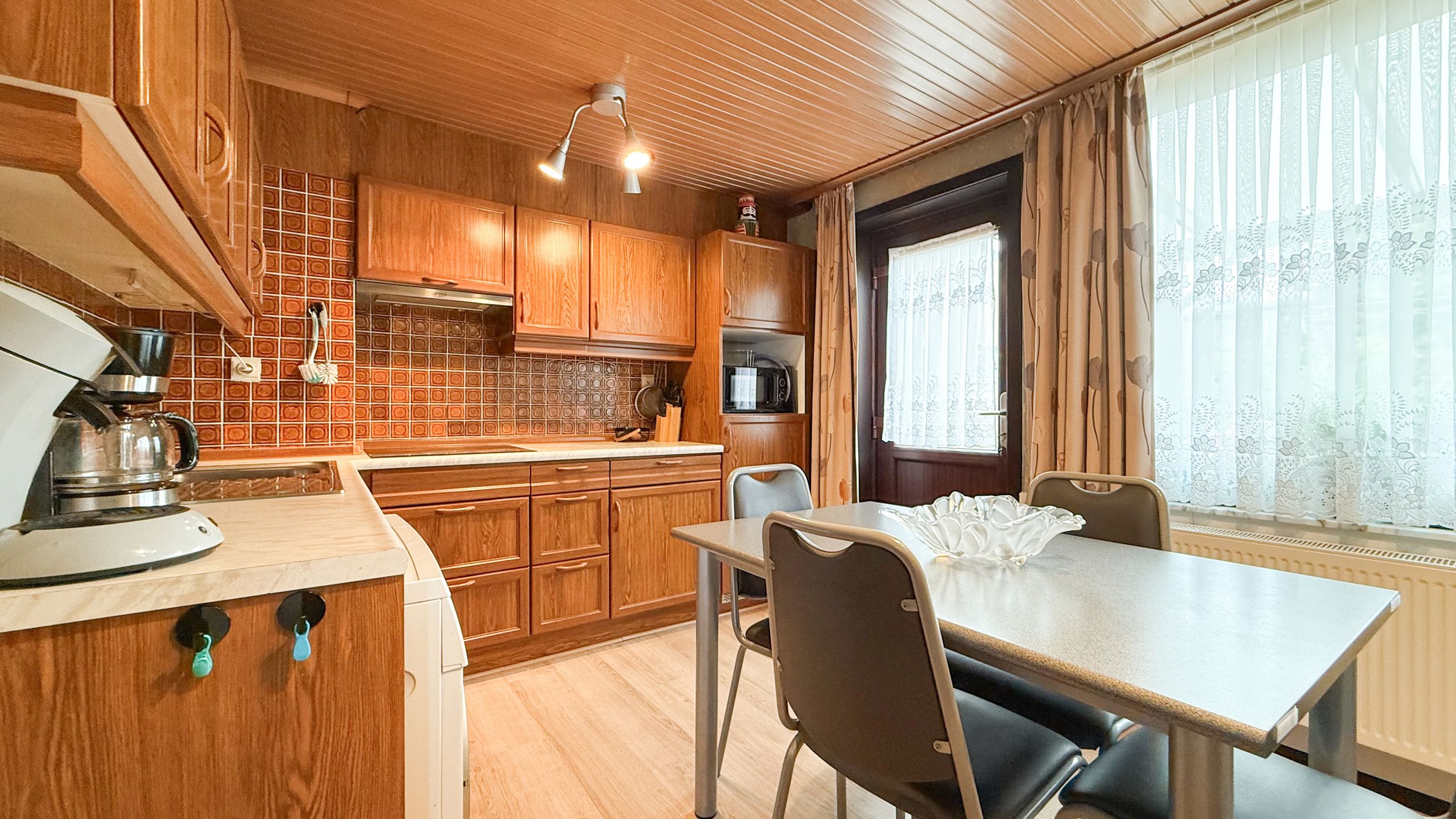 Instapklare woning met 4 slpk in Heusden-Zolder! foto 6