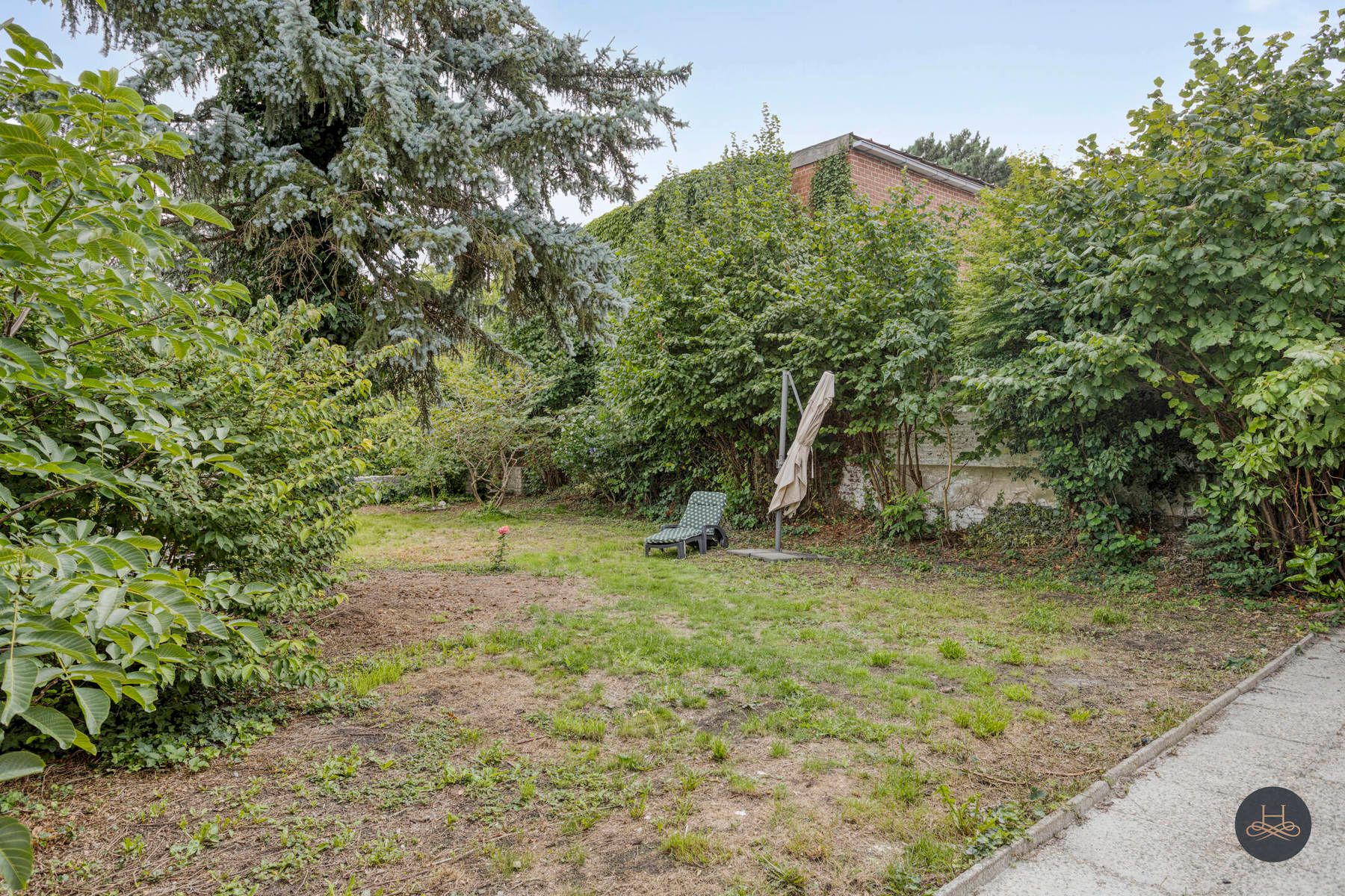 Pas gerenoveerde woning op een aangename locatie foto 28