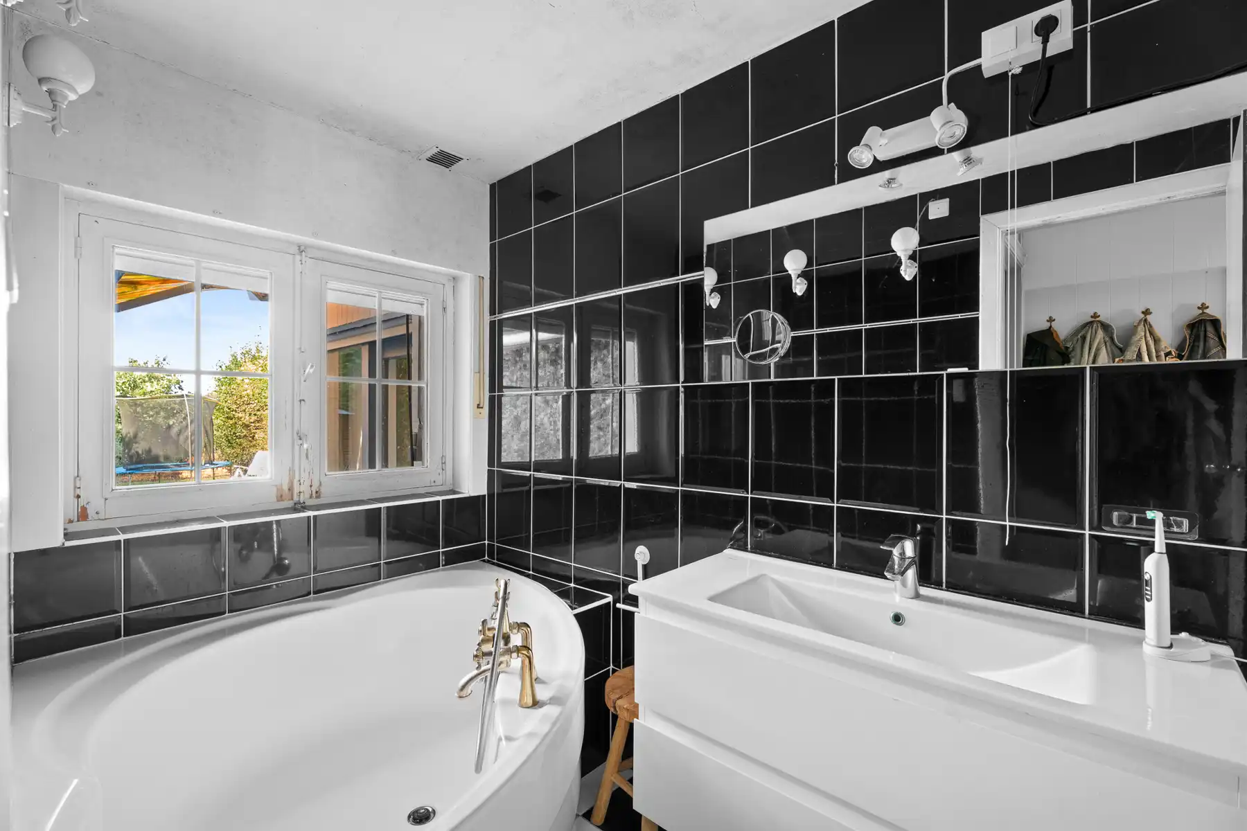 Authentieke charme in rustige straat te Ronse foto 16