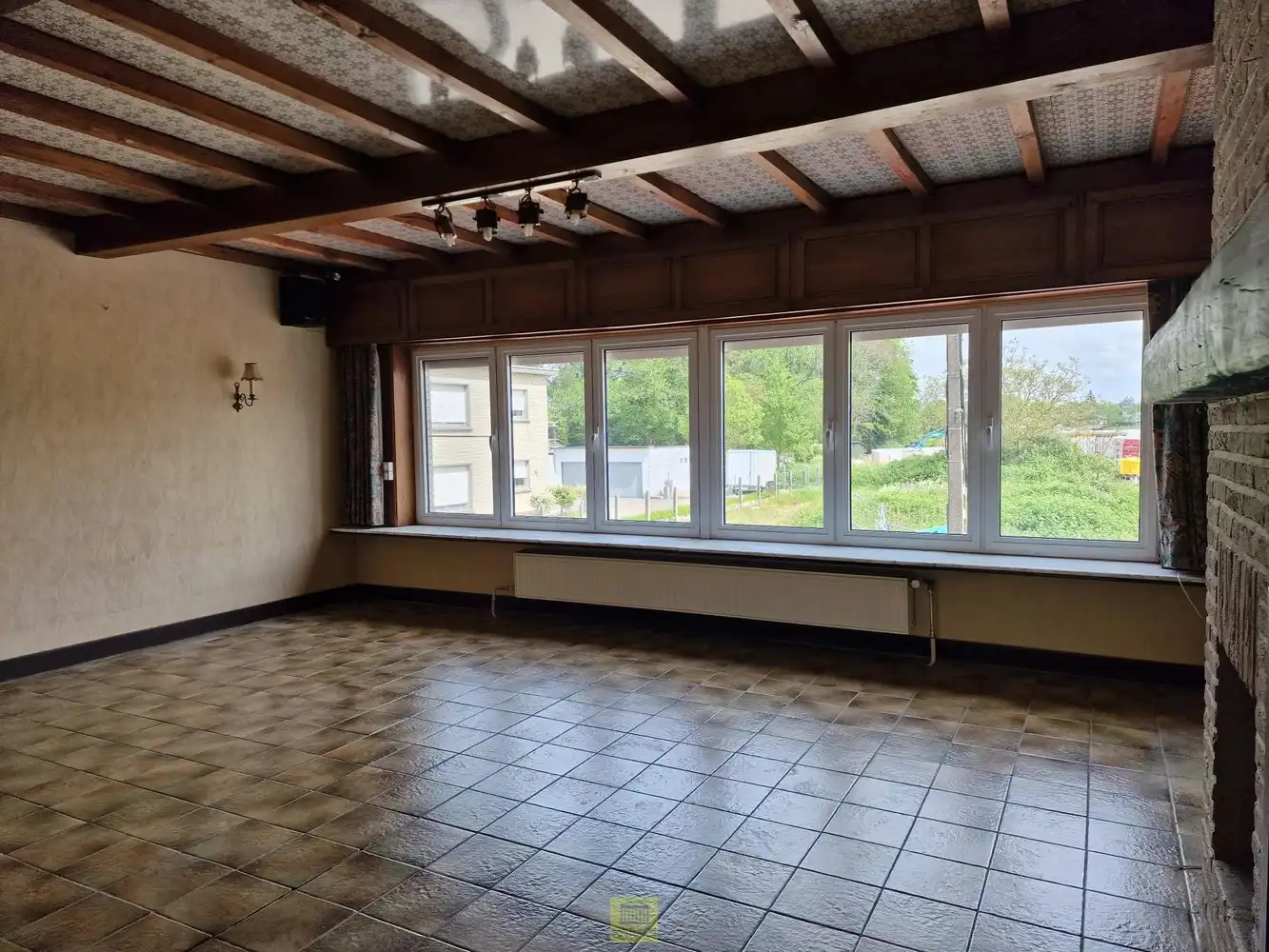 Ruime woning met tuin, garage en tal van mogelijkheden. foto 9