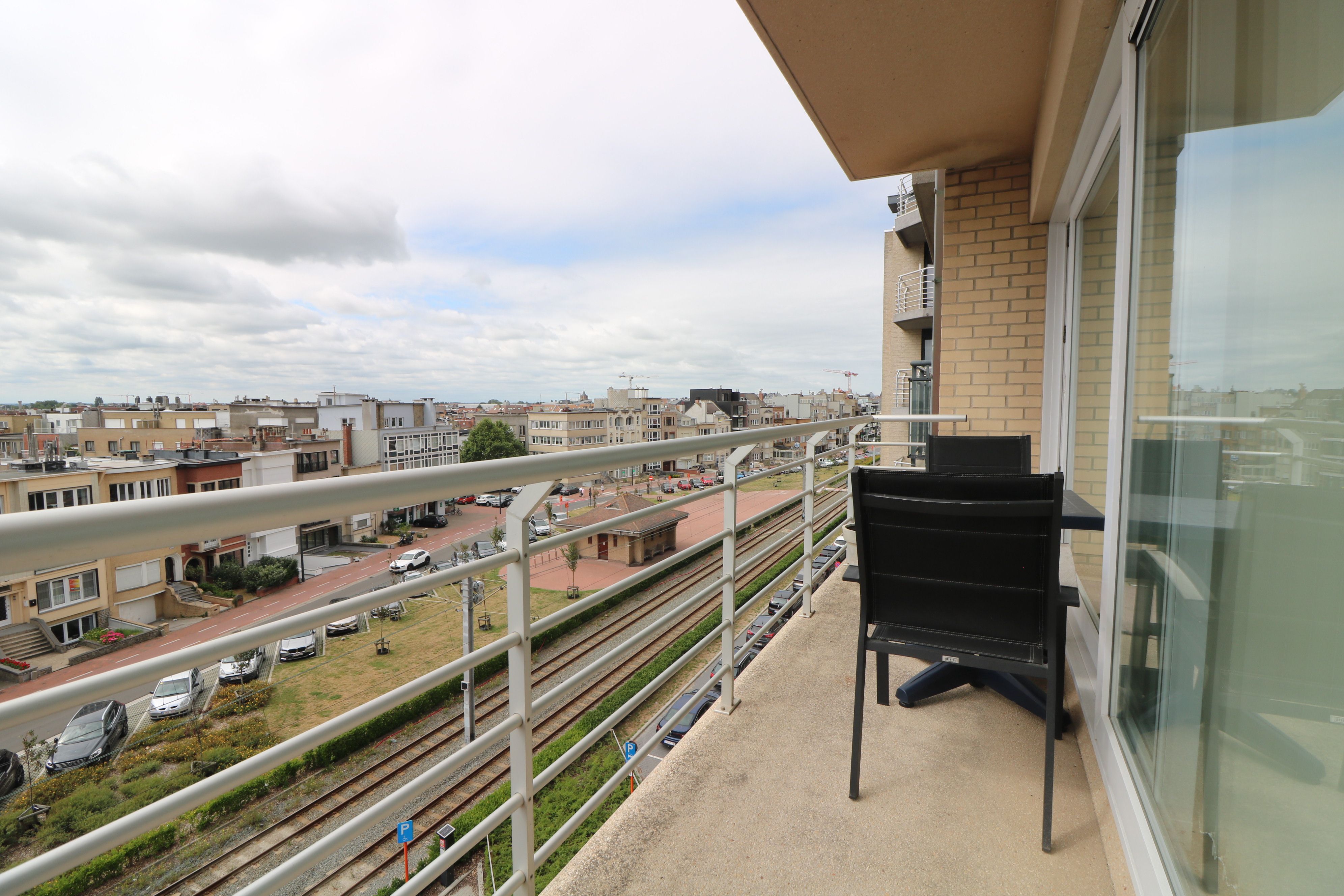 Instapklaar, lichtrijk 2-slaapkamerappartement  foto 7