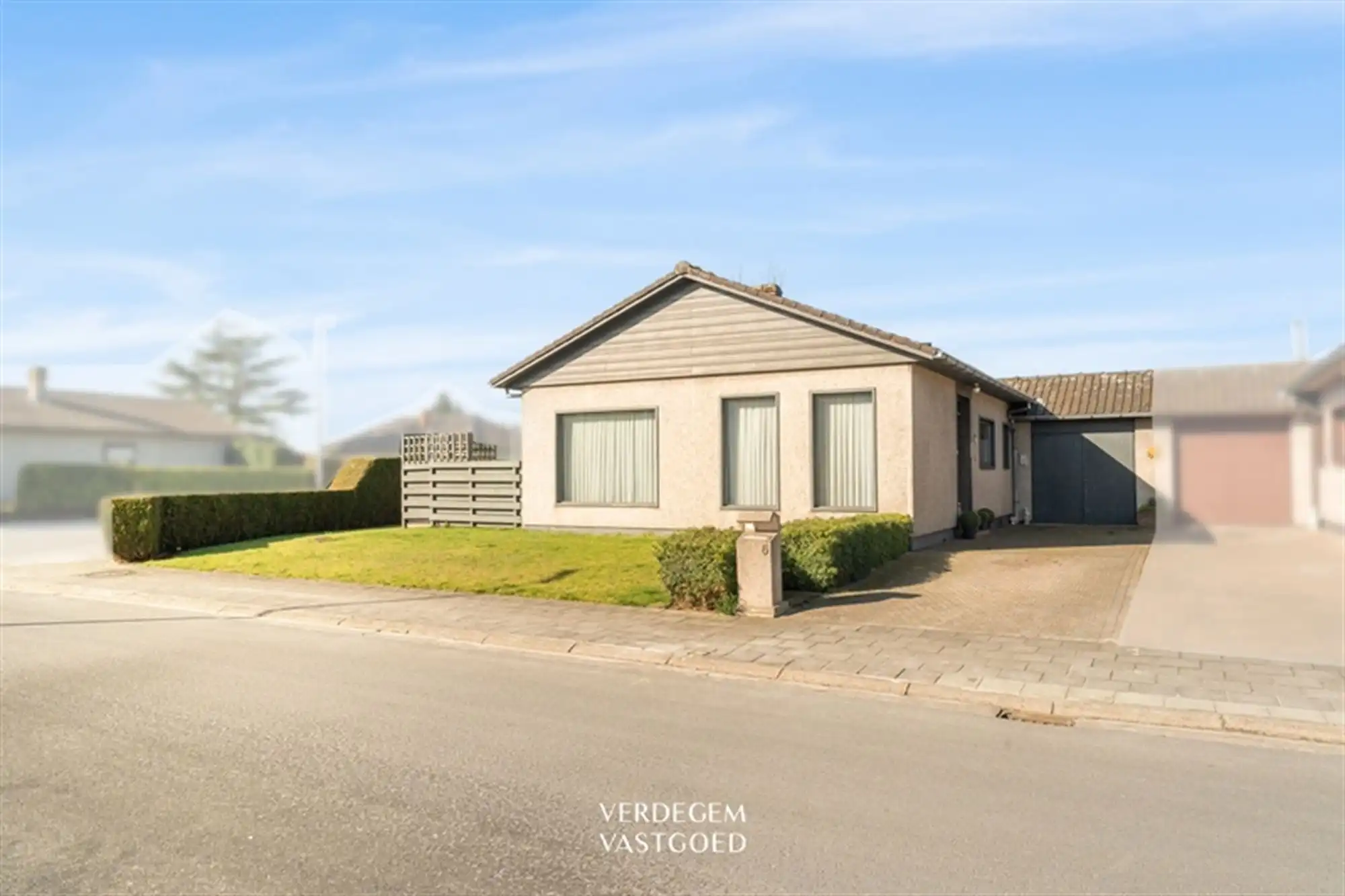 Bungalow met 3 slaapkamers, garage en zonnige tuin in kindvriendelijke woonwijk foto 5