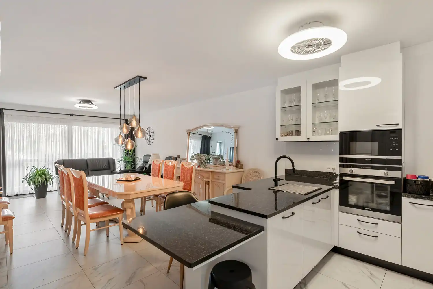 Prachtig appartement op rustige en toch supercentrale locatie in Berlaar centrum! foto 12