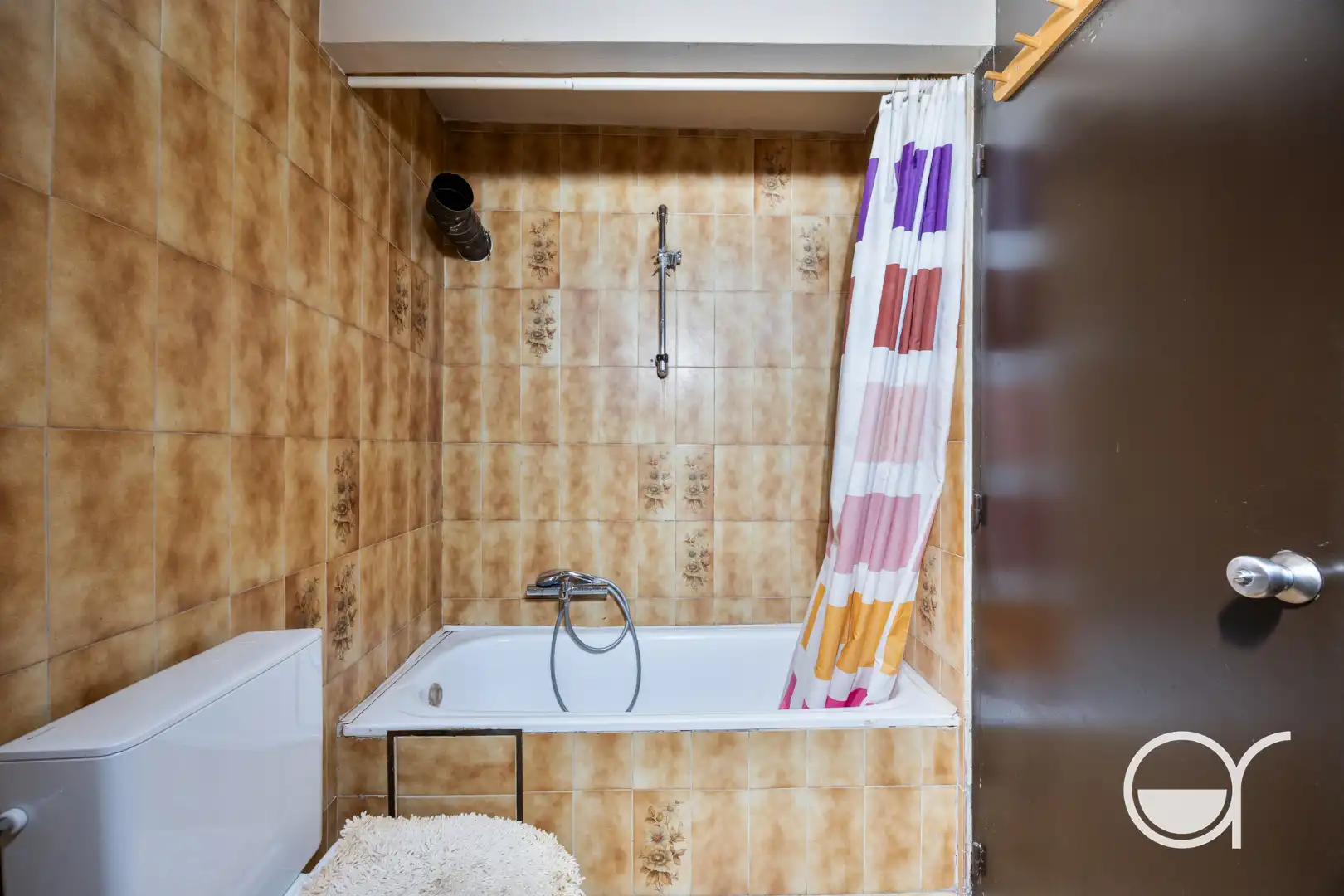 Te renoveren architectenwoning met karakter, koertje en dakterras in Bottelare foto 19