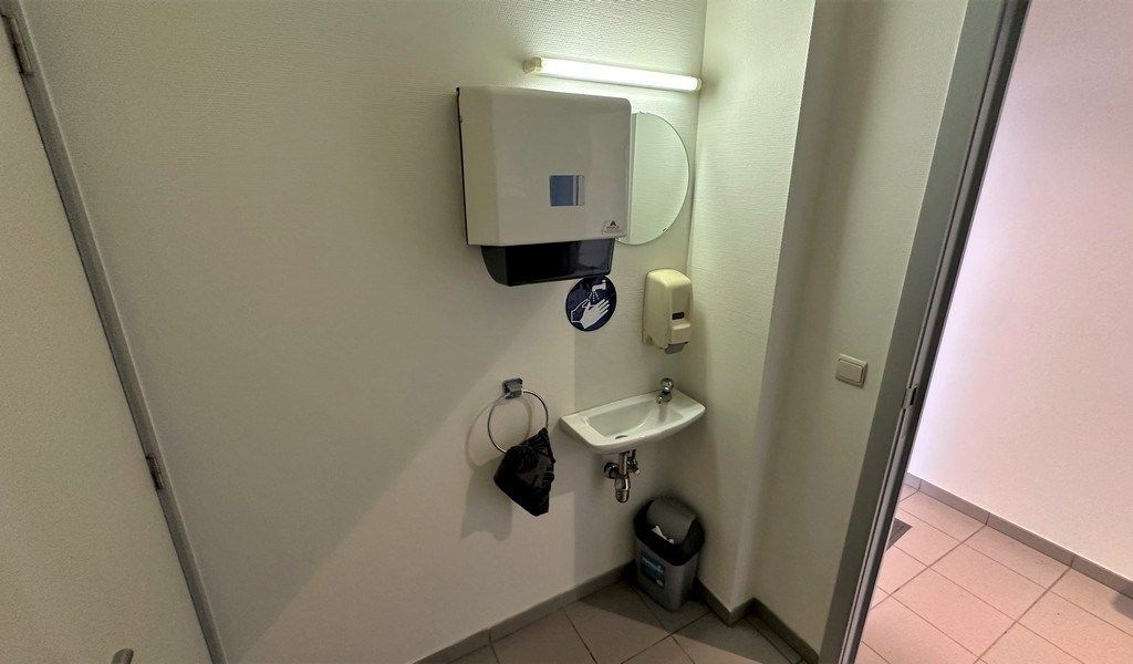 Commercieel gelegen kantoren te huur vlakbij E40 in Erpe foto 15