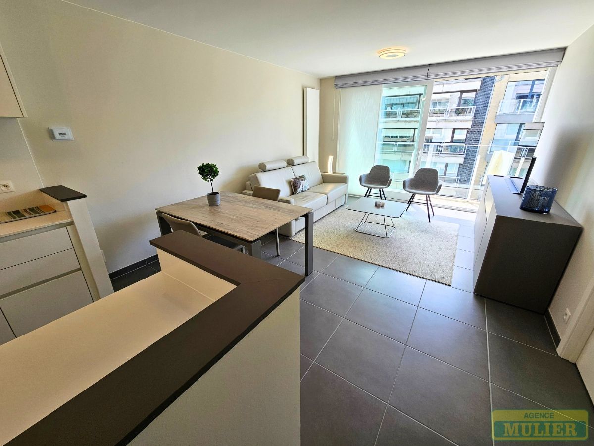 Appartement te koop foto {{pictureIndex}}