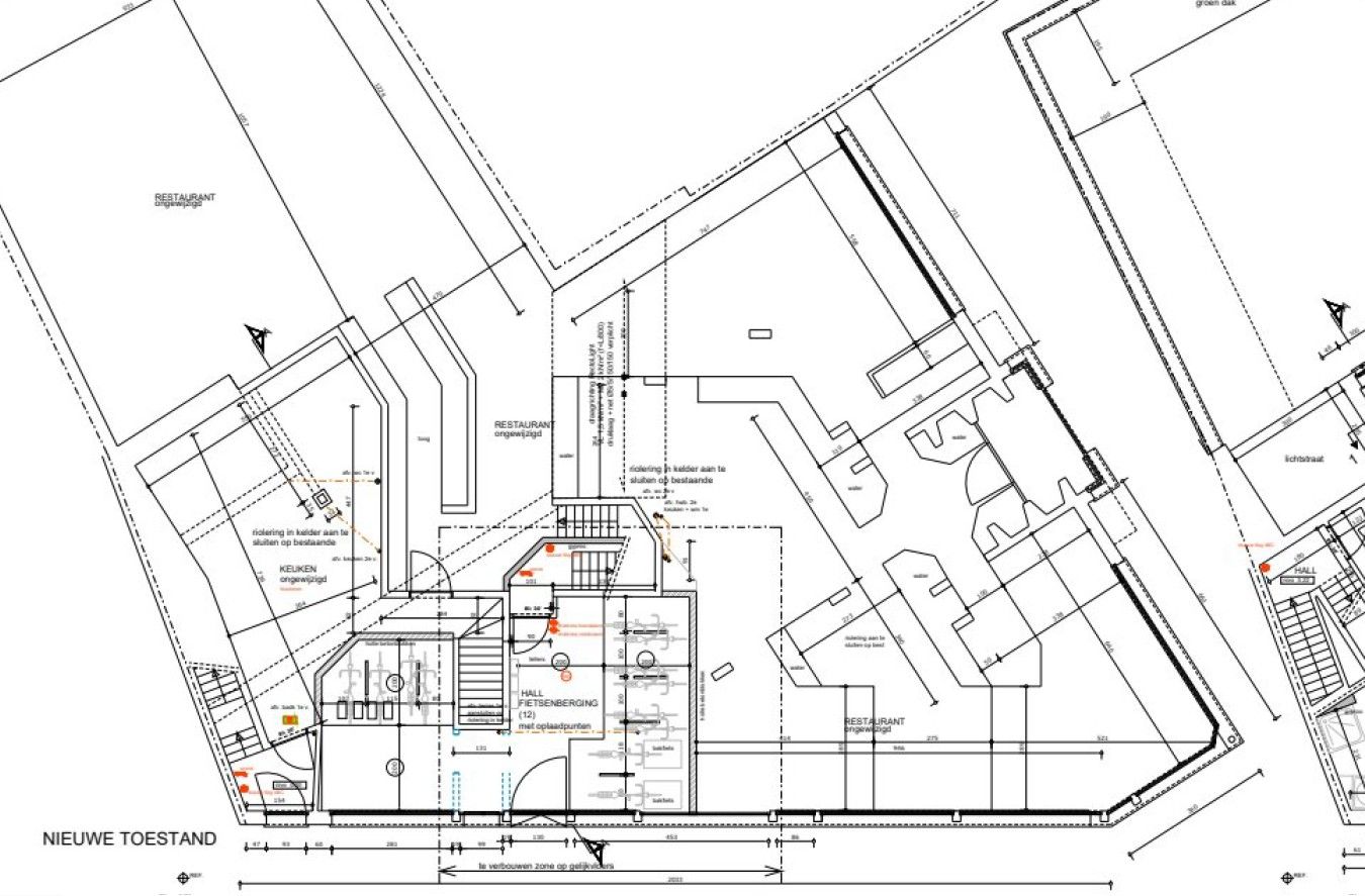 RUIM COMMERCIEEL PAND 450 M2 MET PARKING OP TOPLOCATIE  foto 7