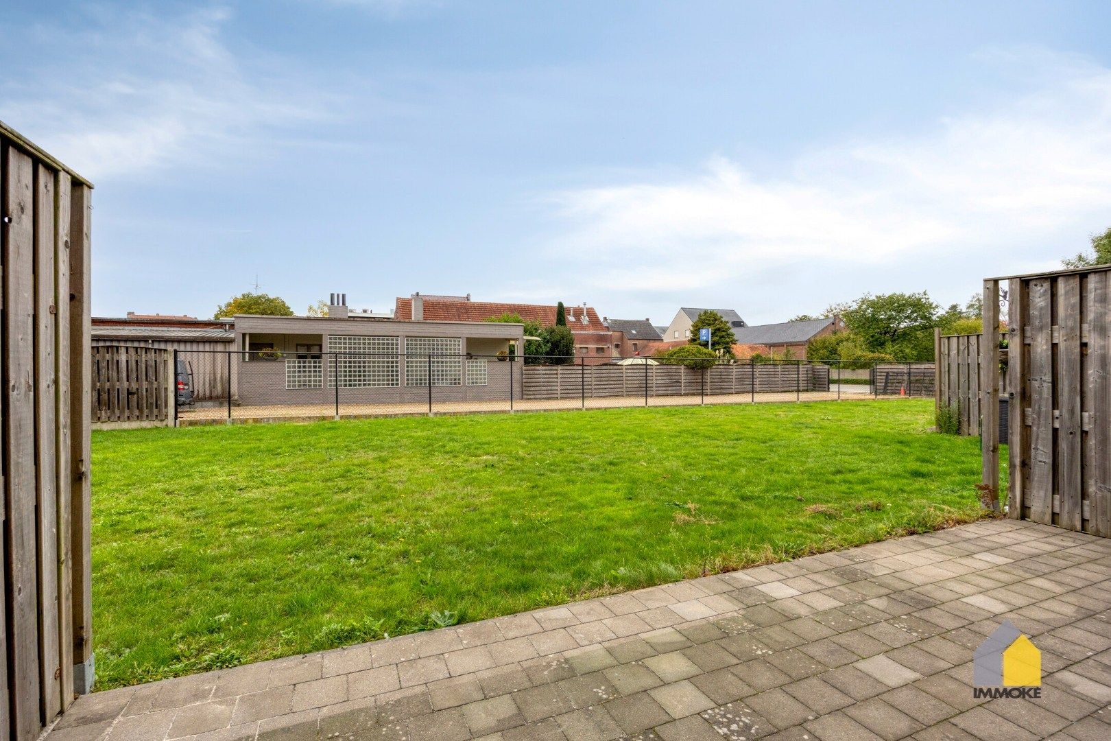 Ruim, energiezuinig appartement (151 m²) met 3 slpk, terras, tuin en dubbele parking. foto 11