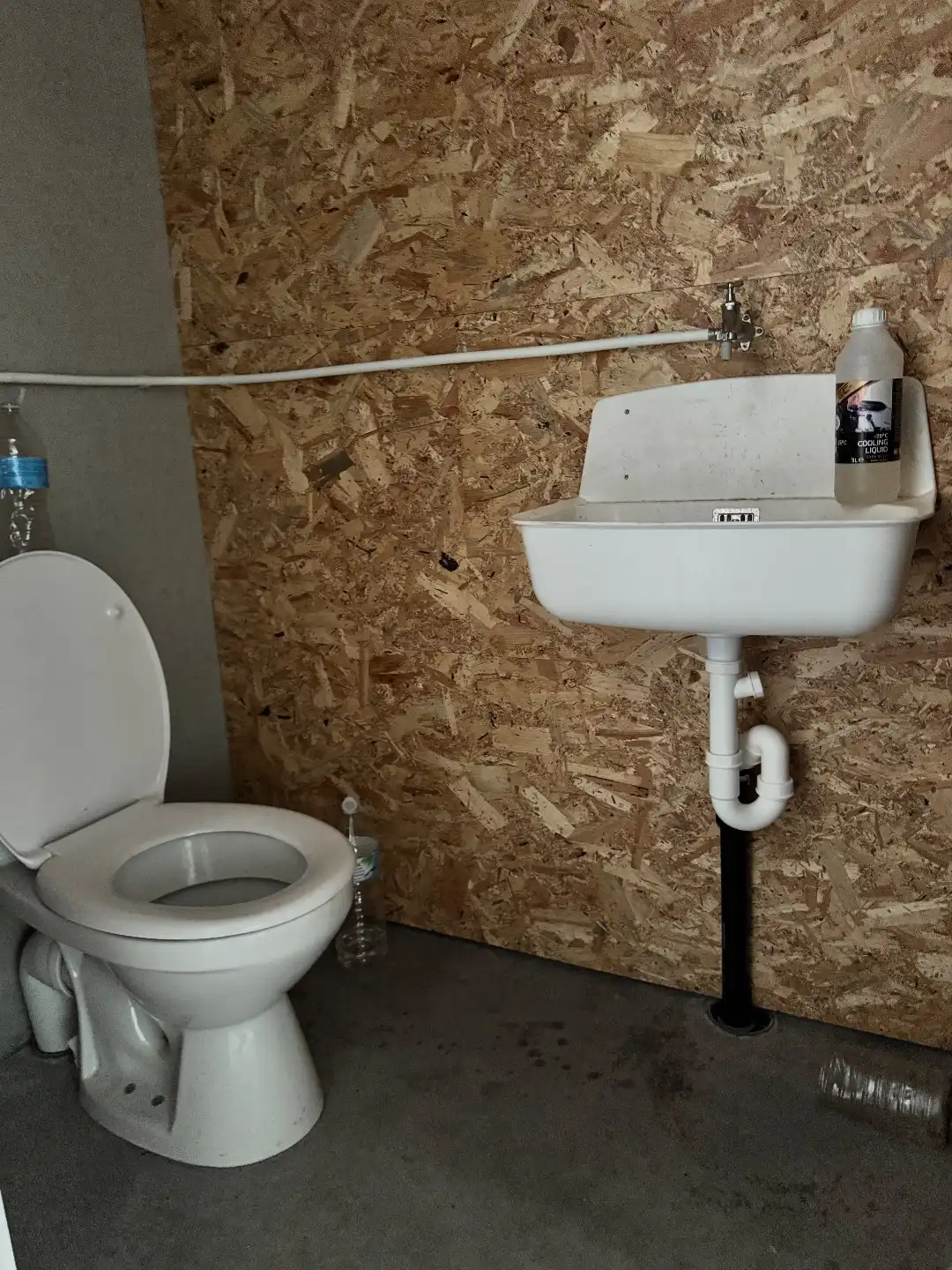 Recente nieuwbouwloods Unit 1 te huur te Koekelare  foto 3