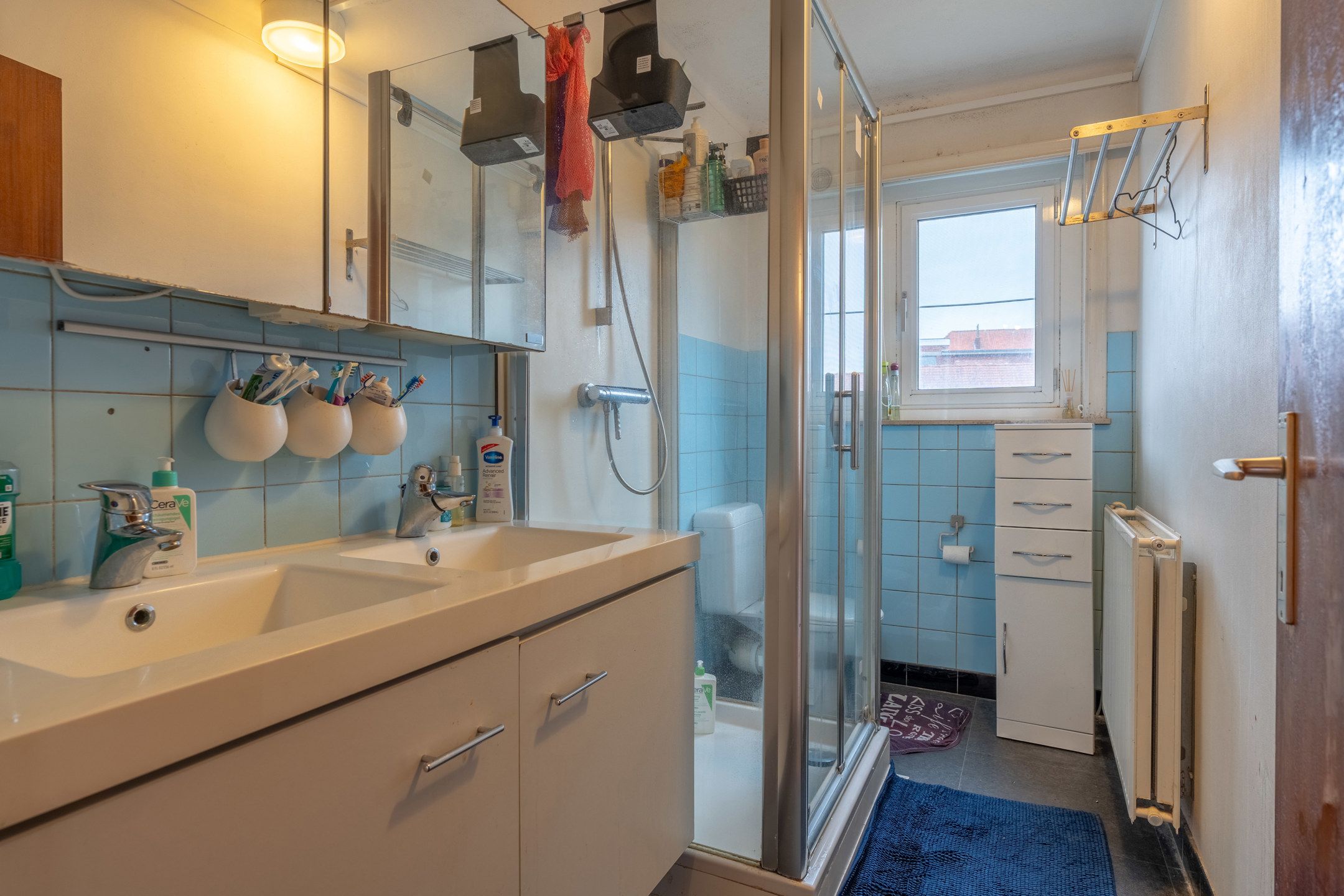 Op te frissen gezinswoning met 4 slaapkamers te Turnhout. foto 14